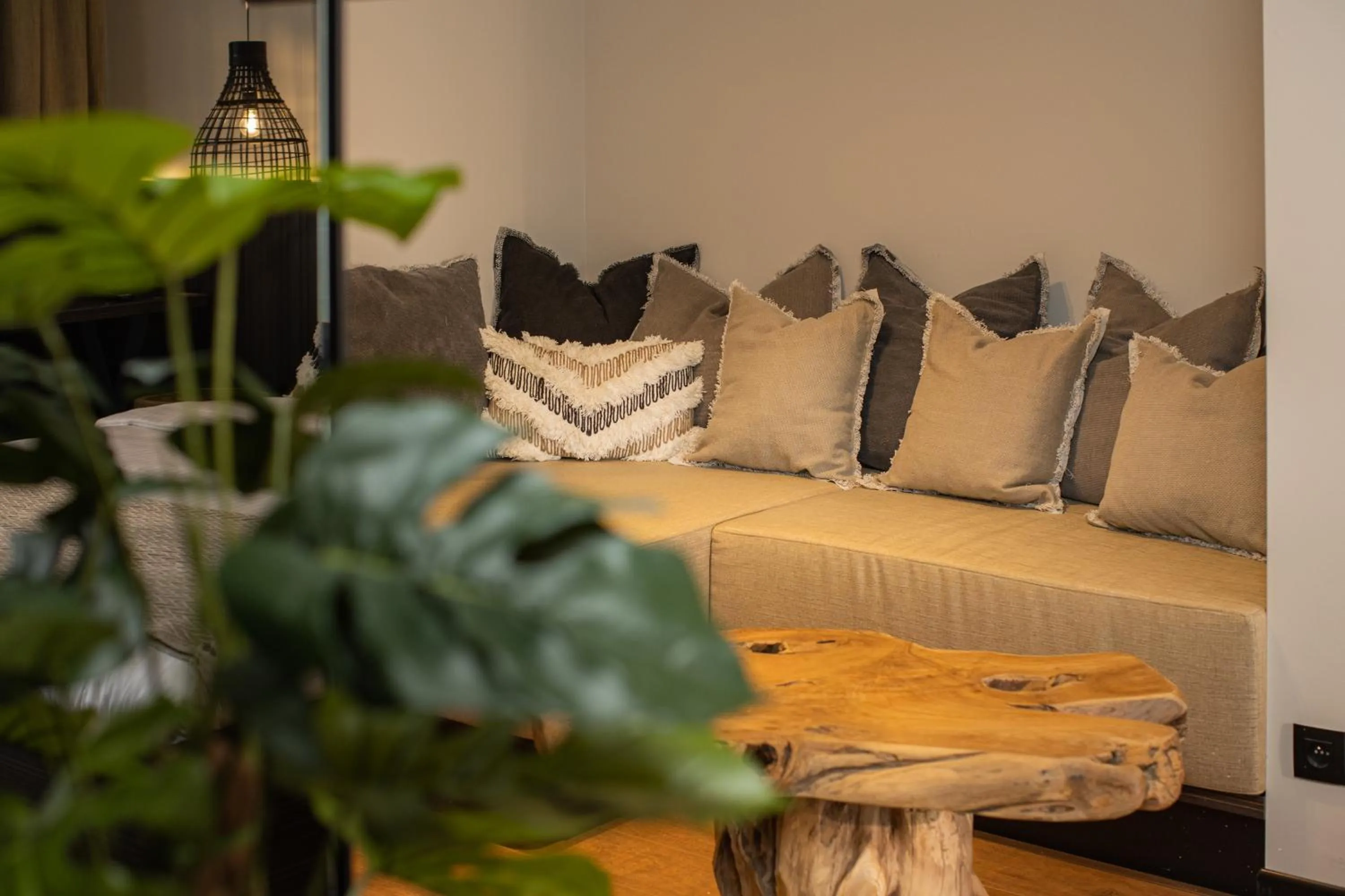 Seating area in Van der Valk Hotel Beveren