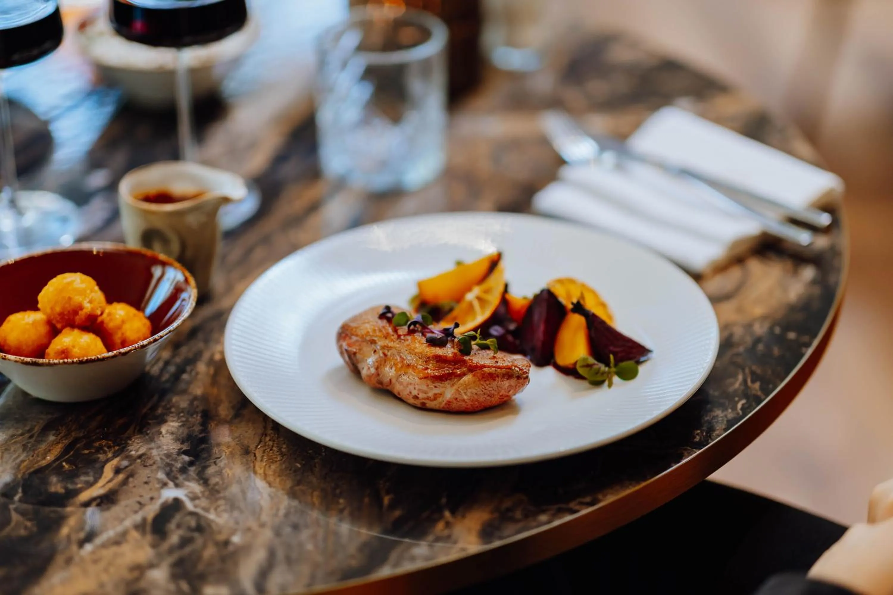 Restaurant/places to eat in Van der Valk Hotel Beveren