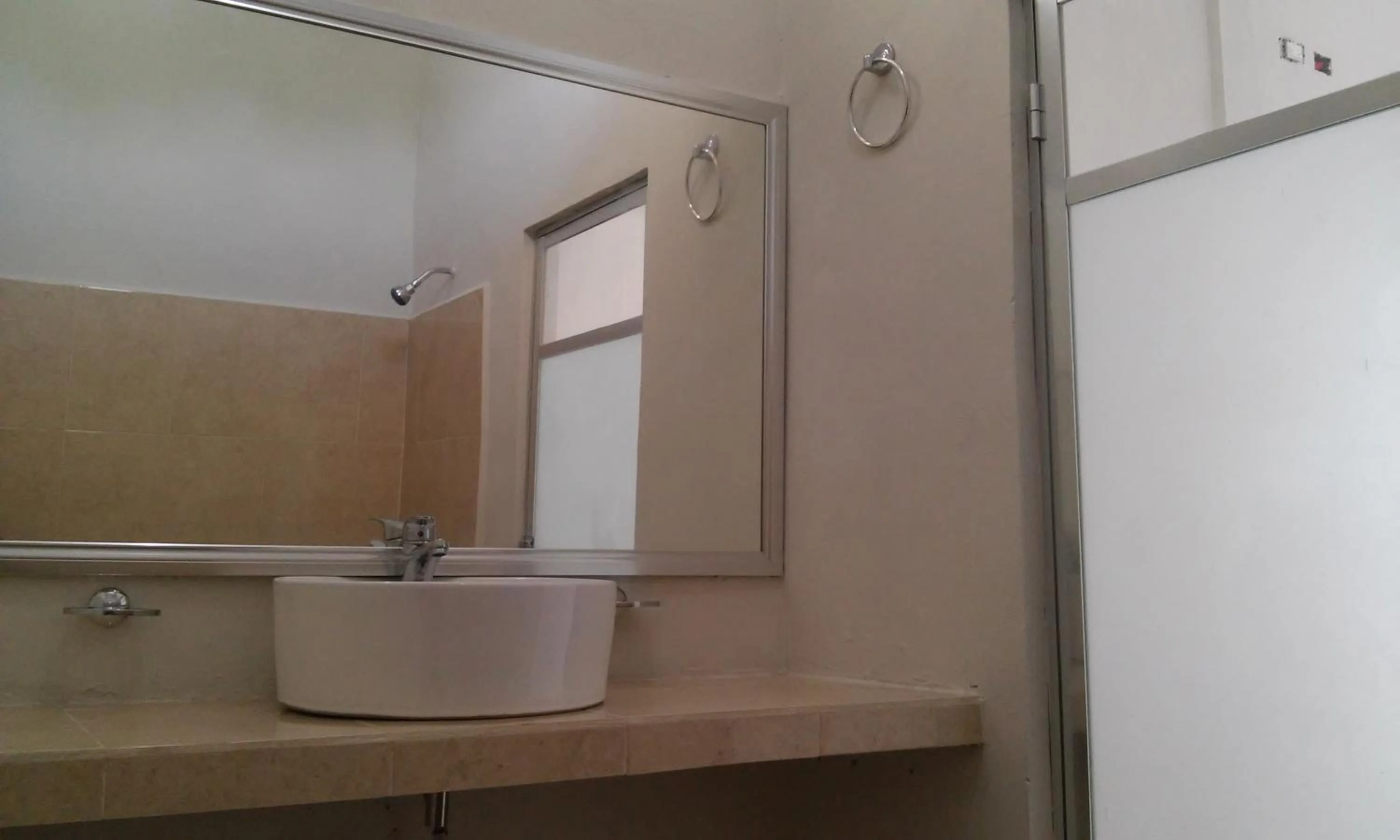 Bathroom in Rosvel Hotel