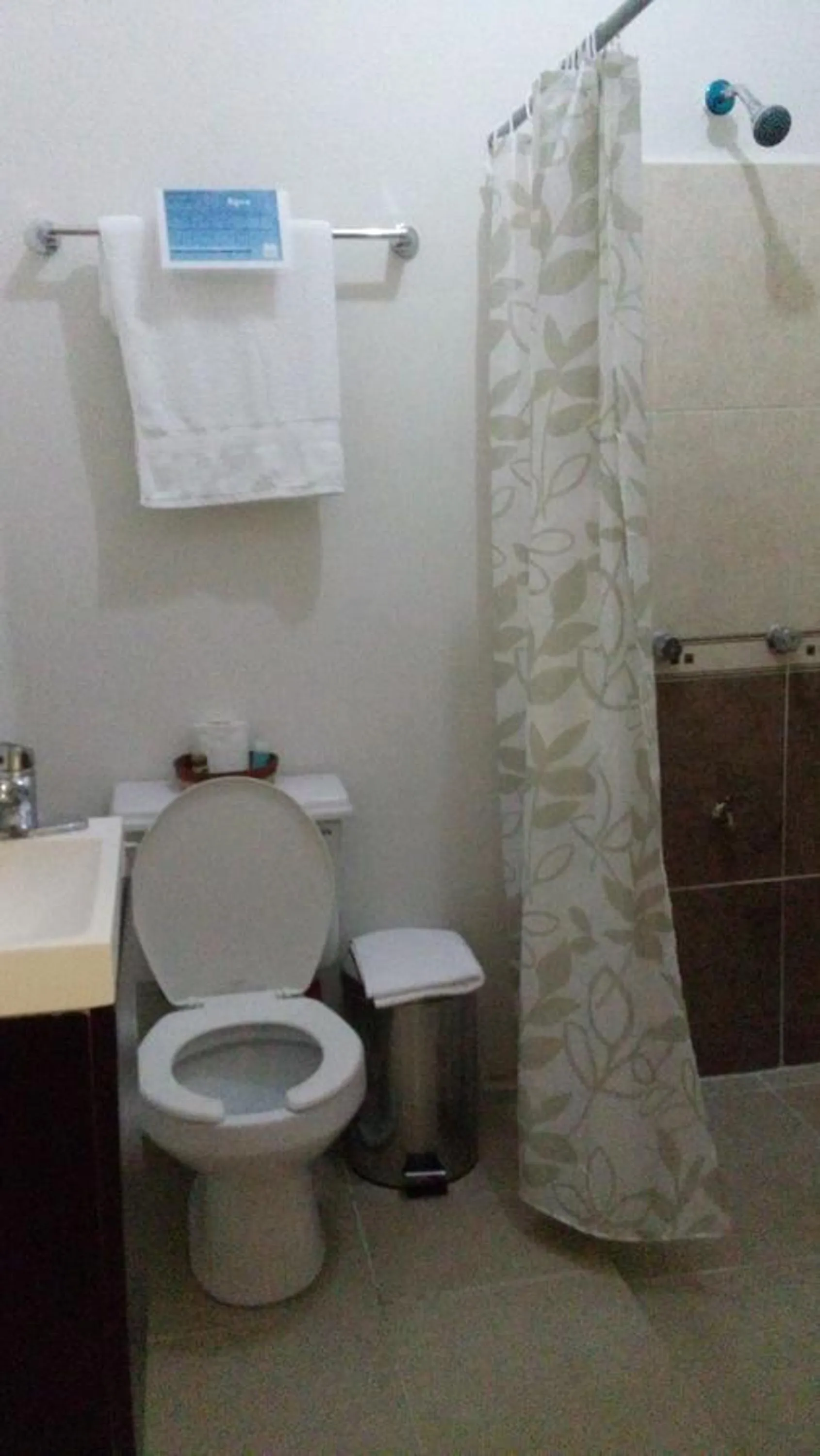 Bathroom in Rosvel Hotel