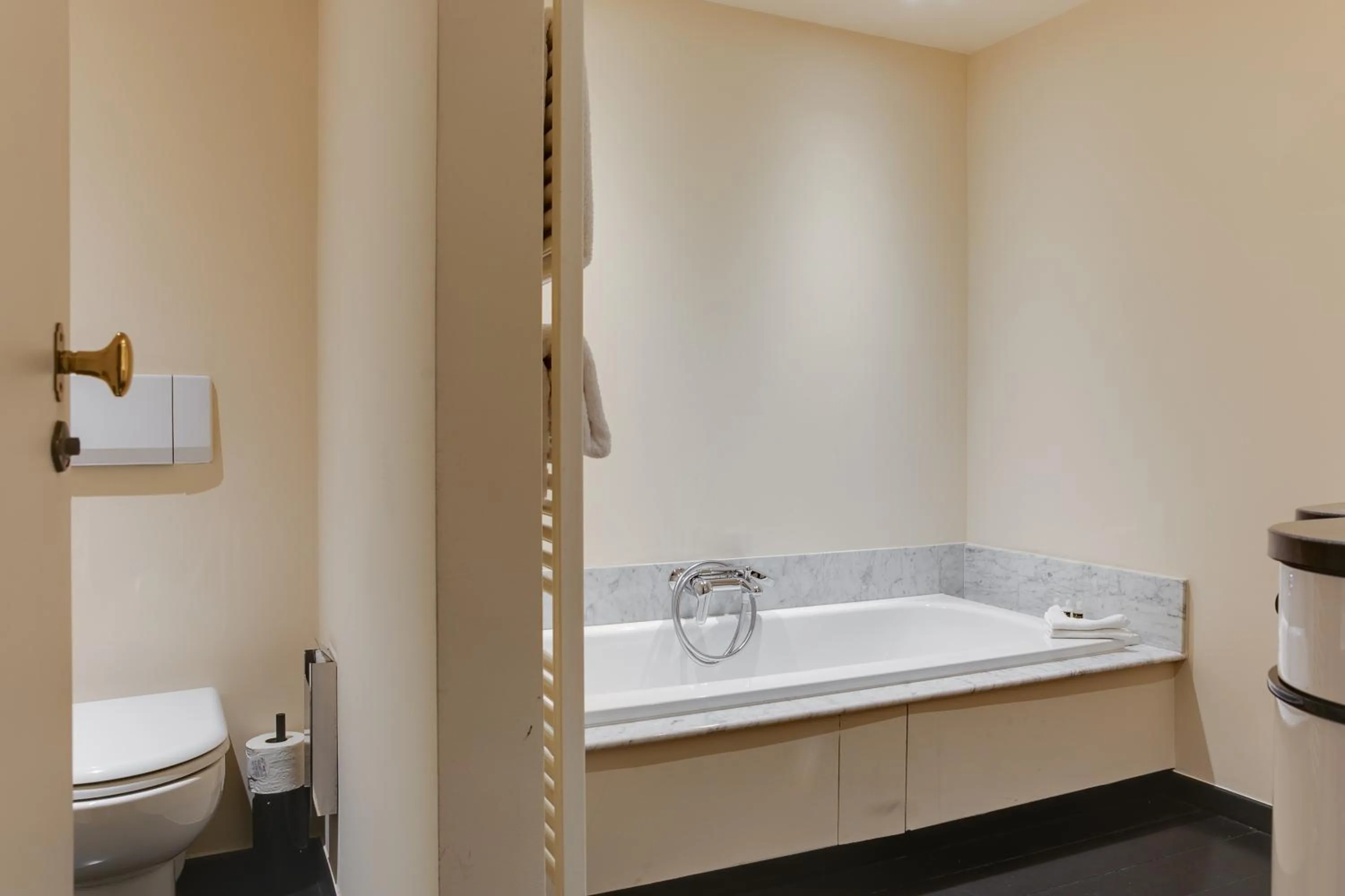 Bathroom in Hotel De Witte Lelie -Small Luxury Hotels of the World