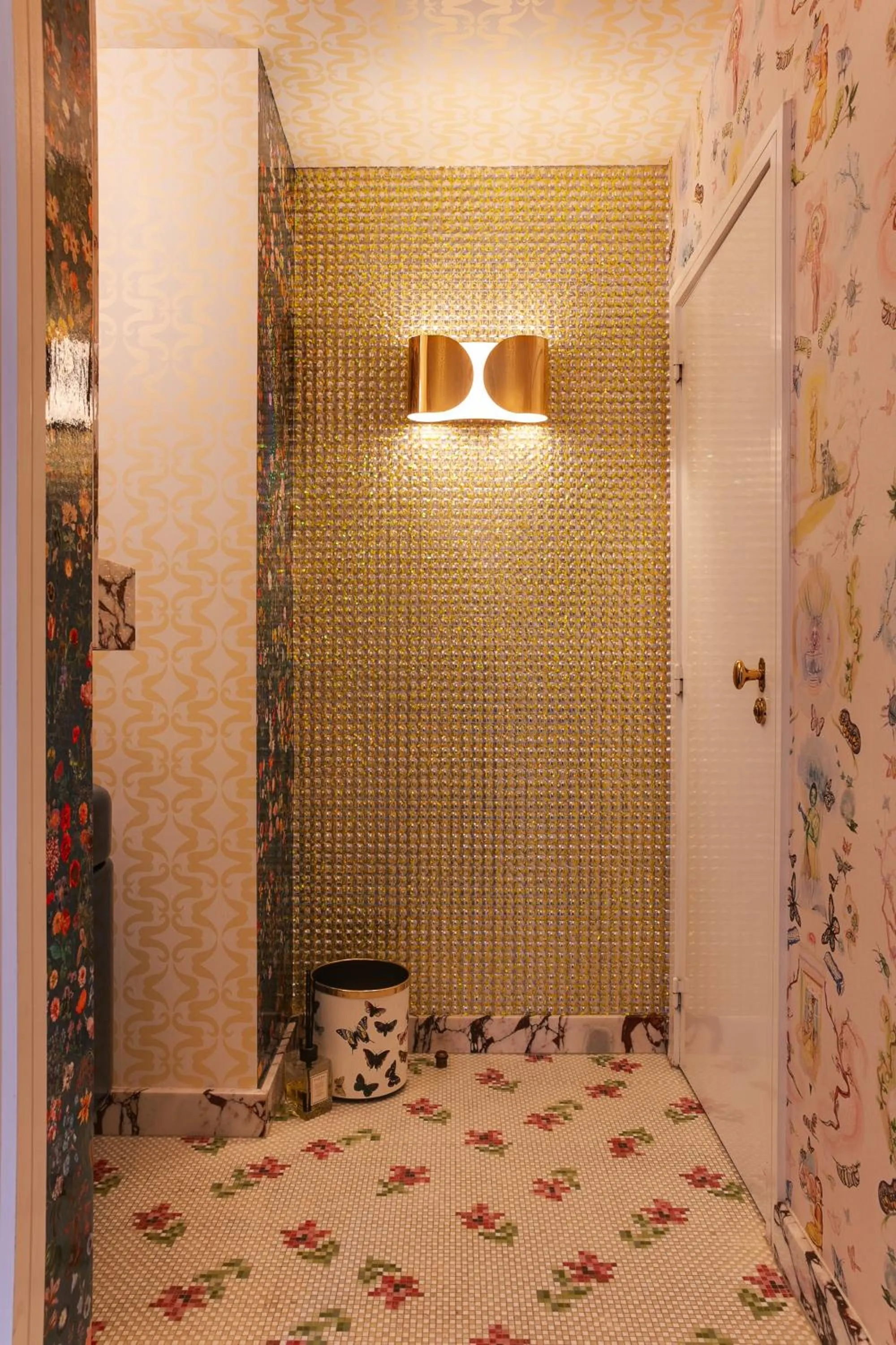 Bed in Hotel De Witte Lelie -Small Luxury Hotels of the World