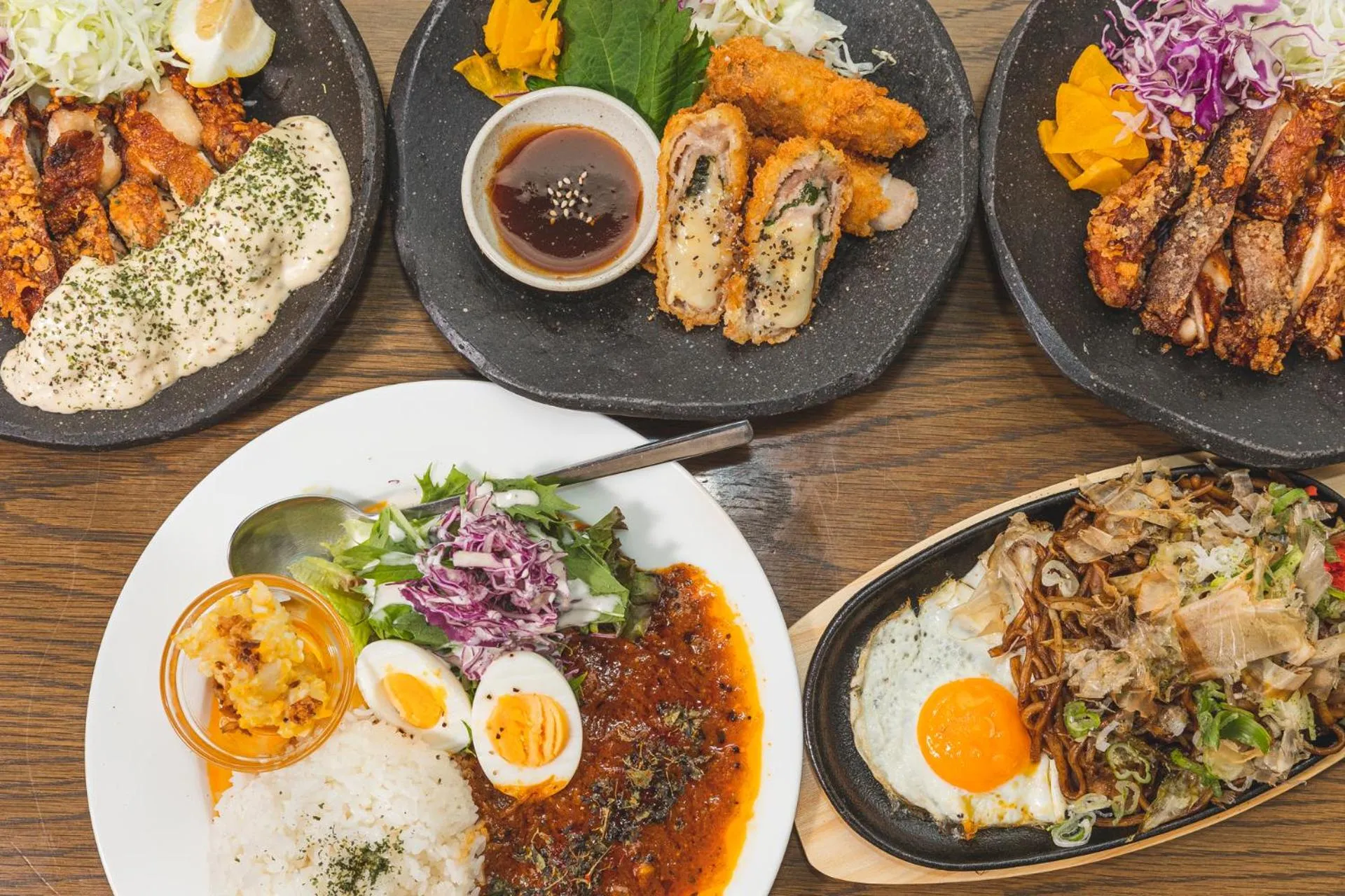 Food and drinks in Roots Hostel