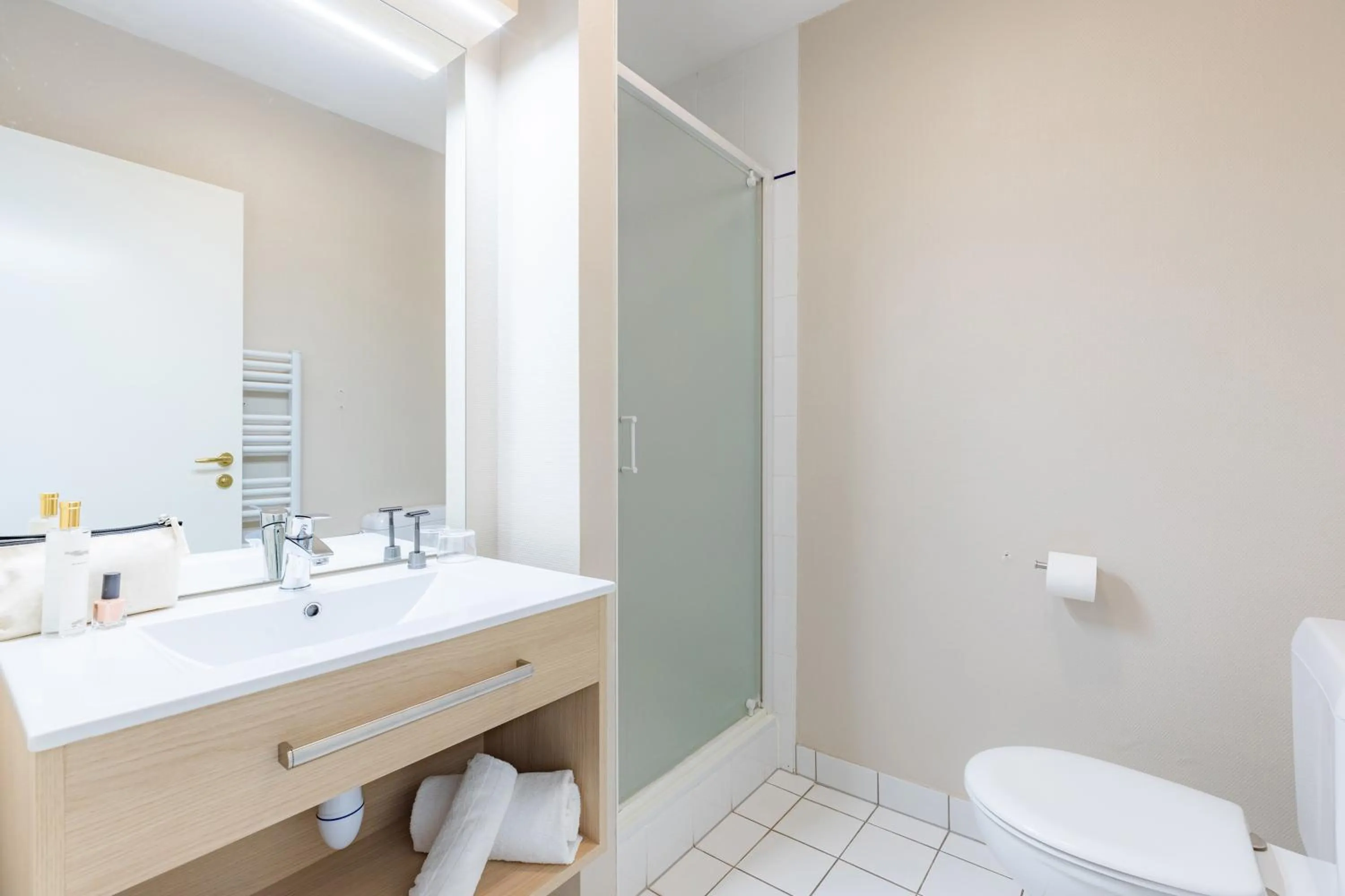 Shower in Appart'City Classic Arlon - Porte du Luxembourg