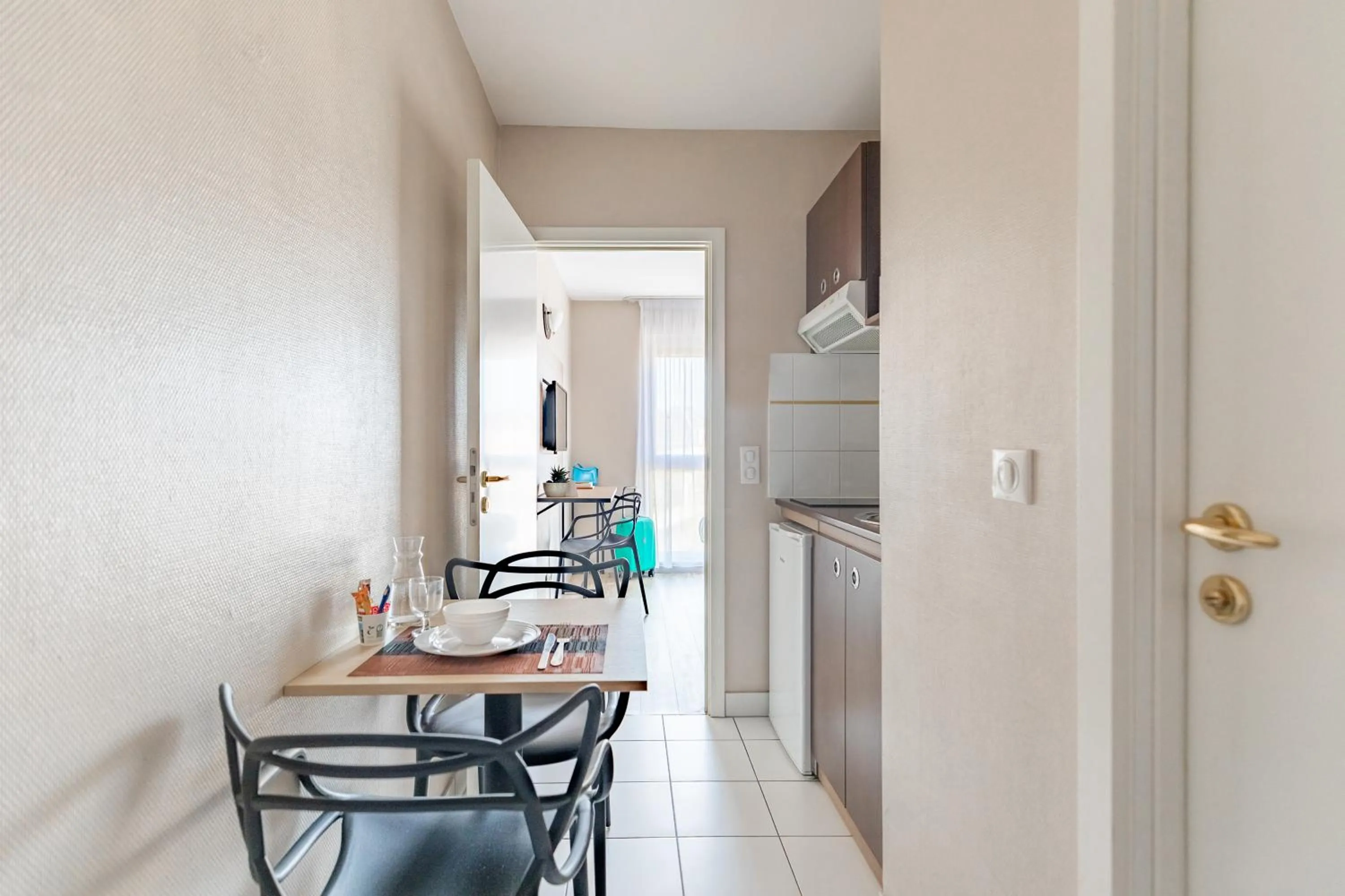 Kitchen or kitchenette in Appart'City Classic Arlon - Porte du Luxembourg