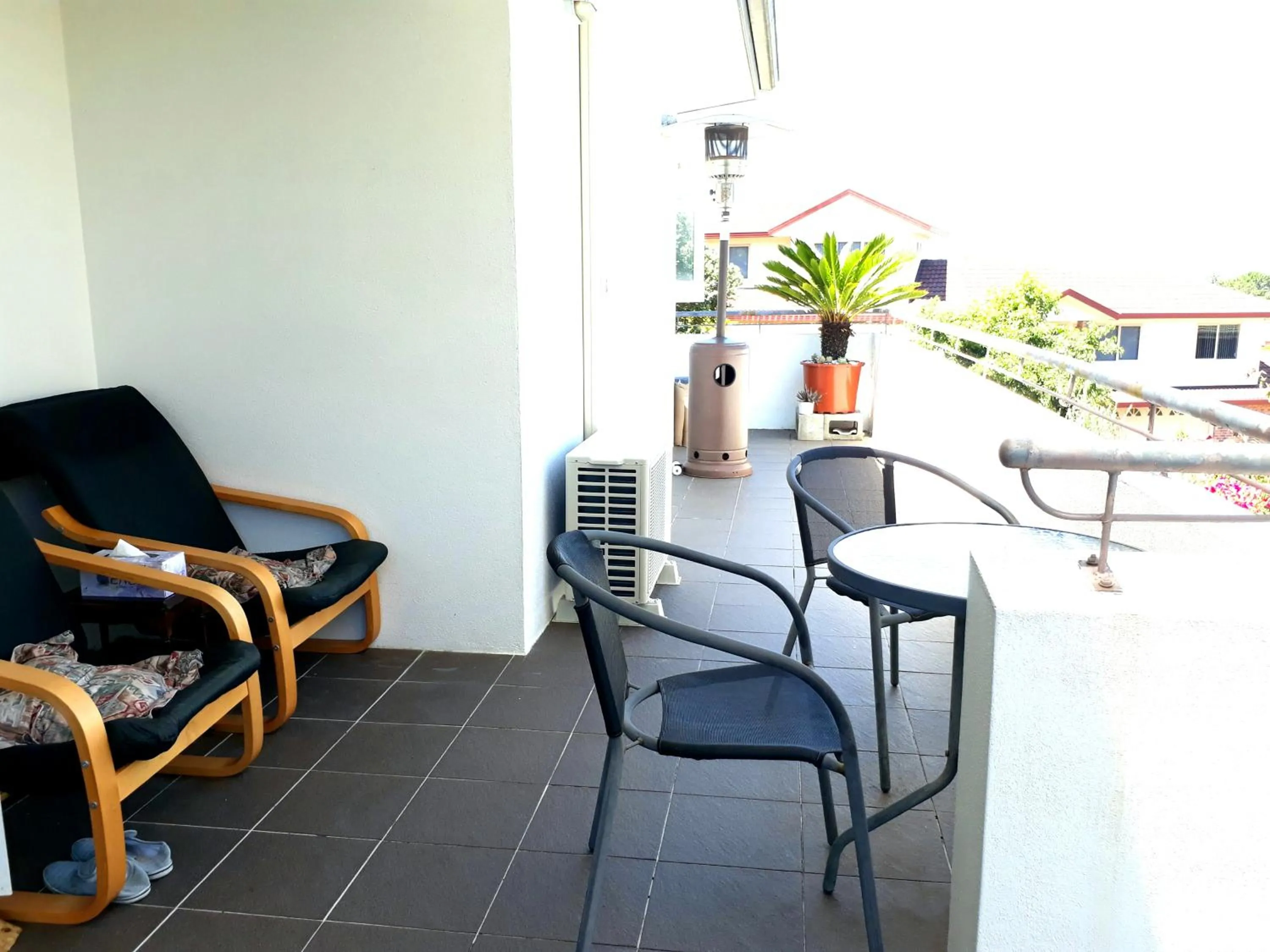 Patio in Lush & Co Auckland Bed & Breakfast