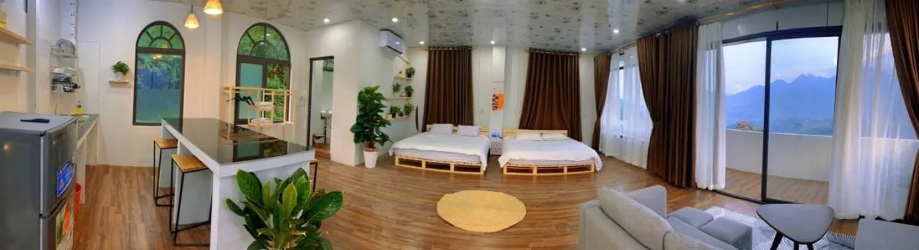 Apartment with Balcony in Catcat Garden House