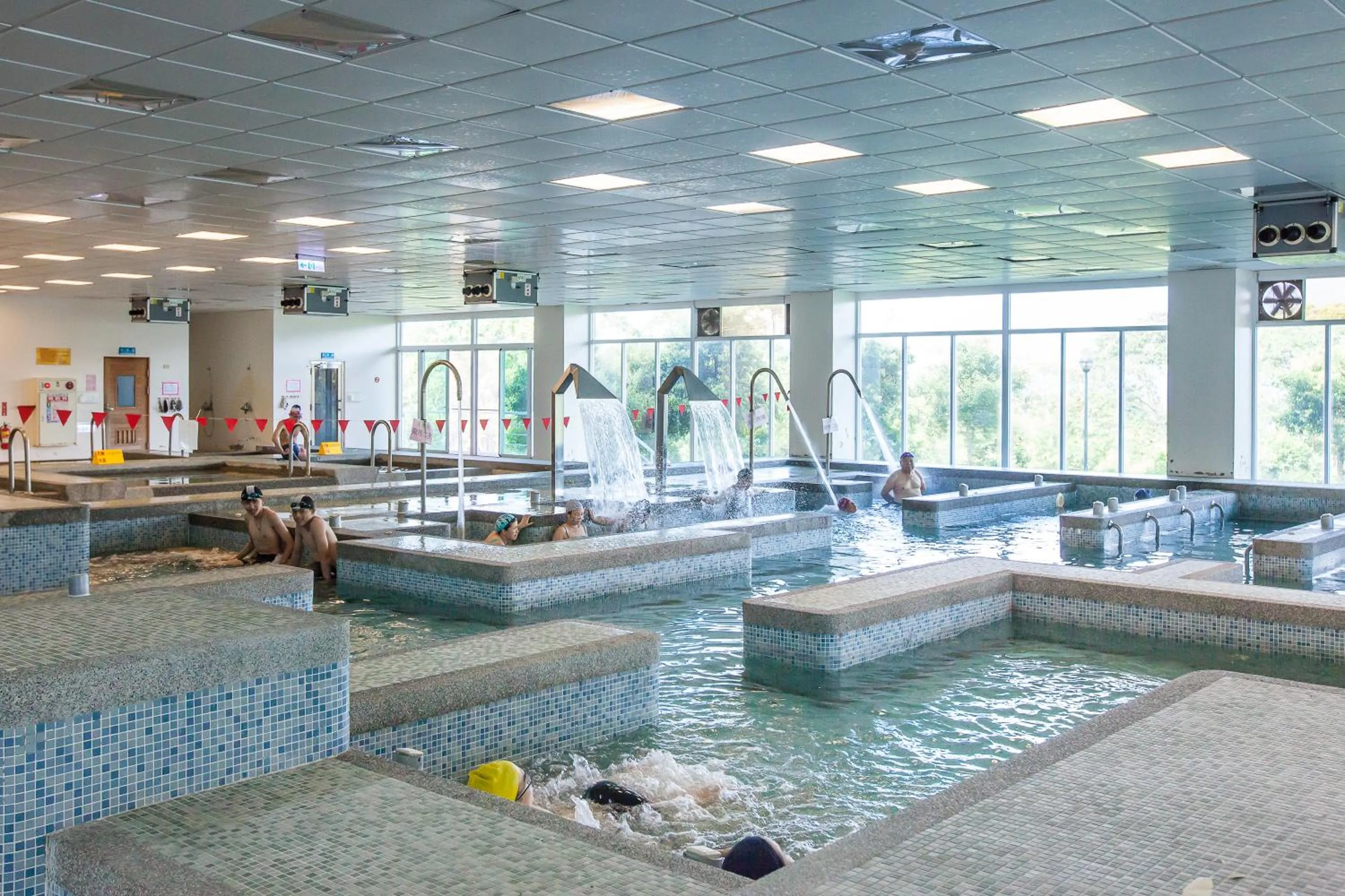 Off site in NCNU Campus Inn暨大行旅