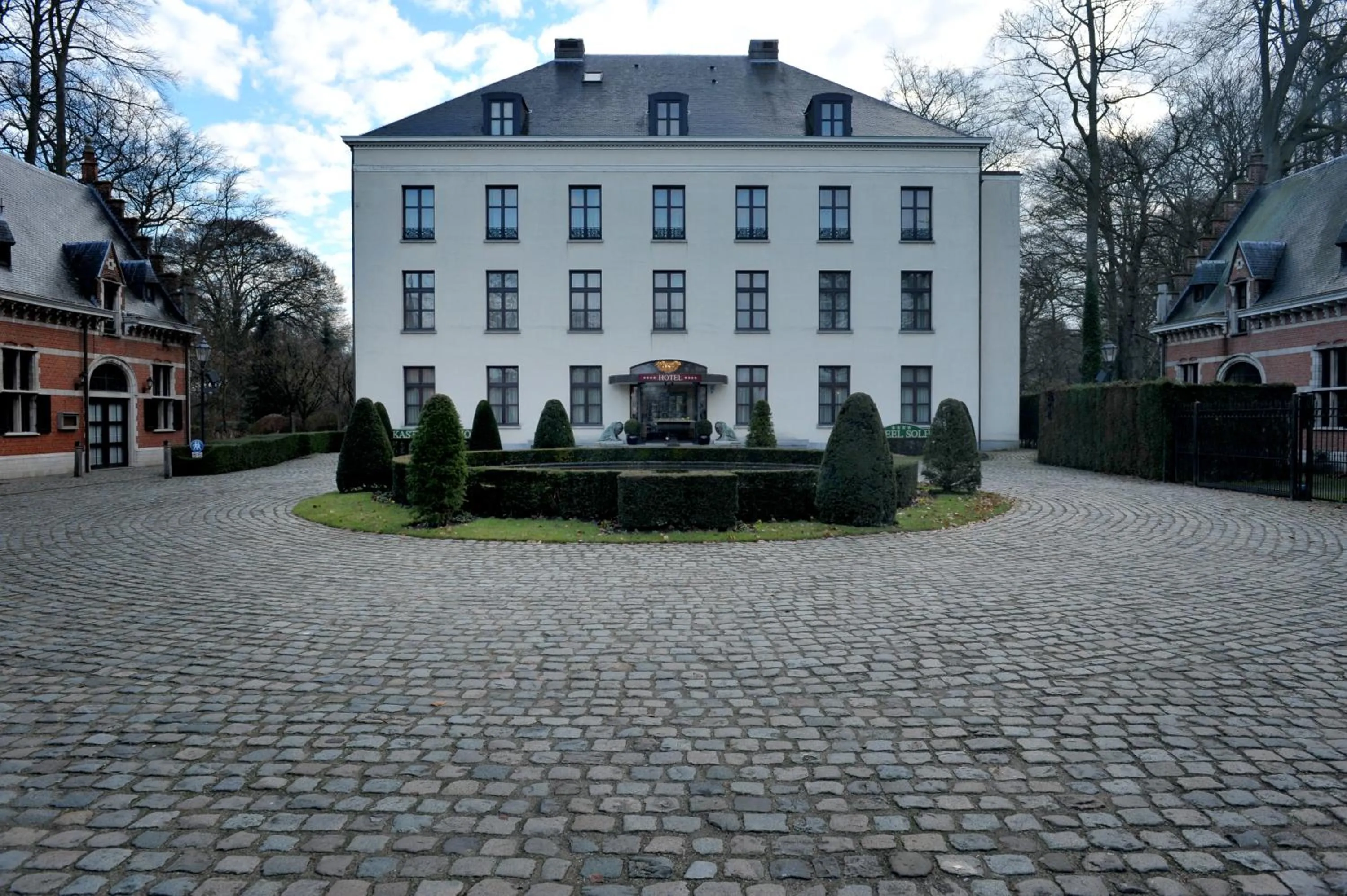 Facade/entrance in Hotel Kasteel Solhof