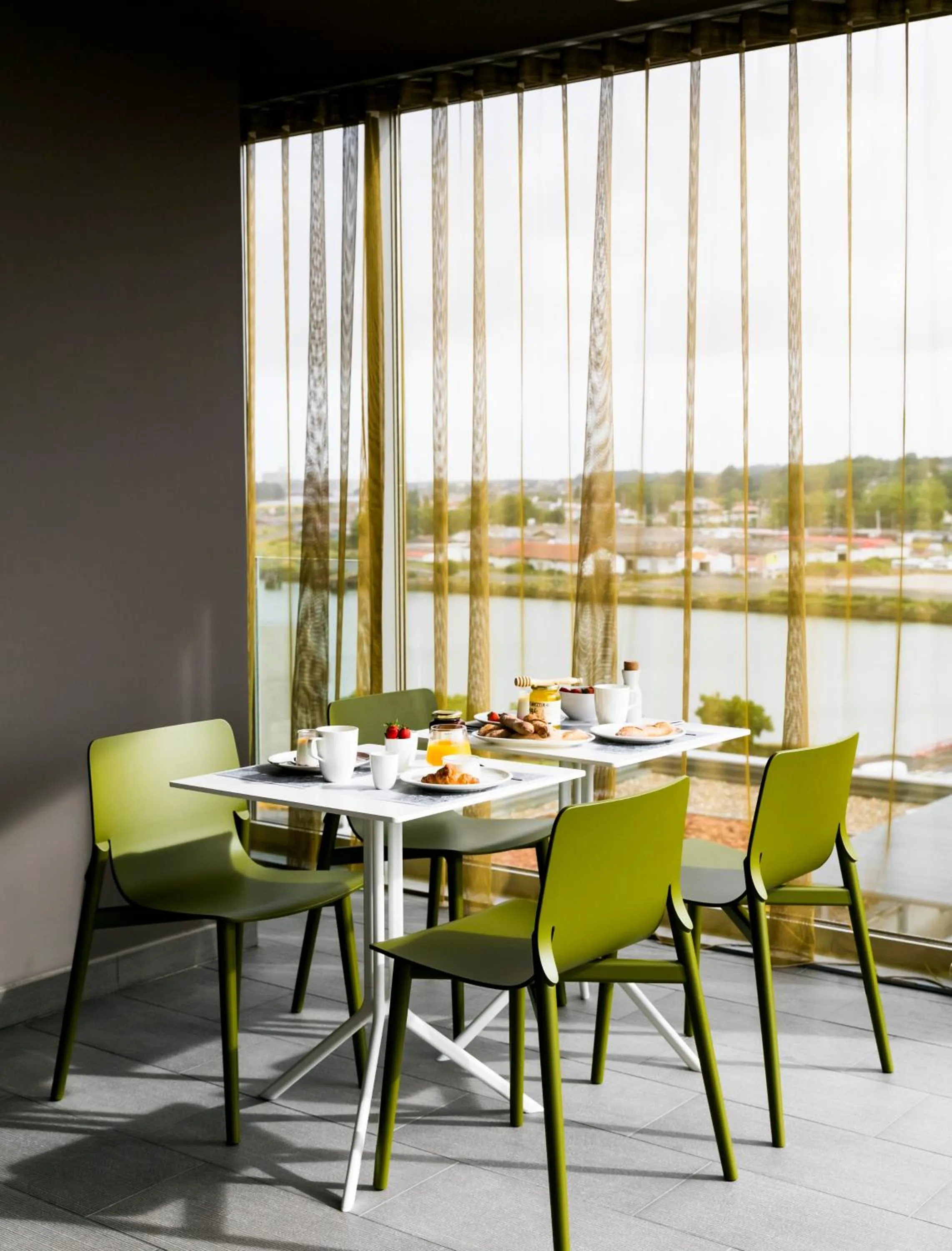 Lounge or bar in OKKO Hotels Bayonne Centre