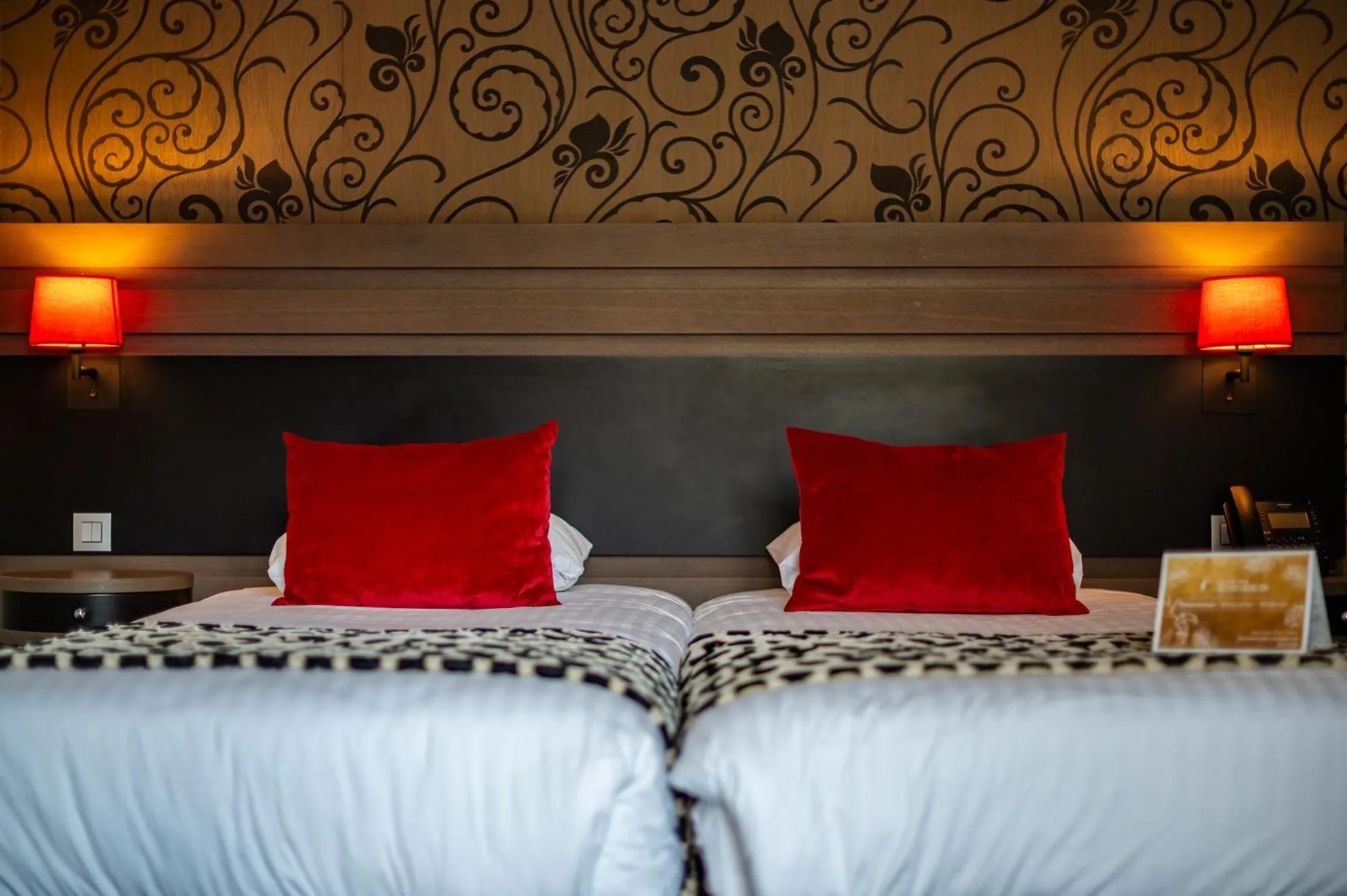 Bed in Van Der Valk Sélys Liège Hotel & Spa