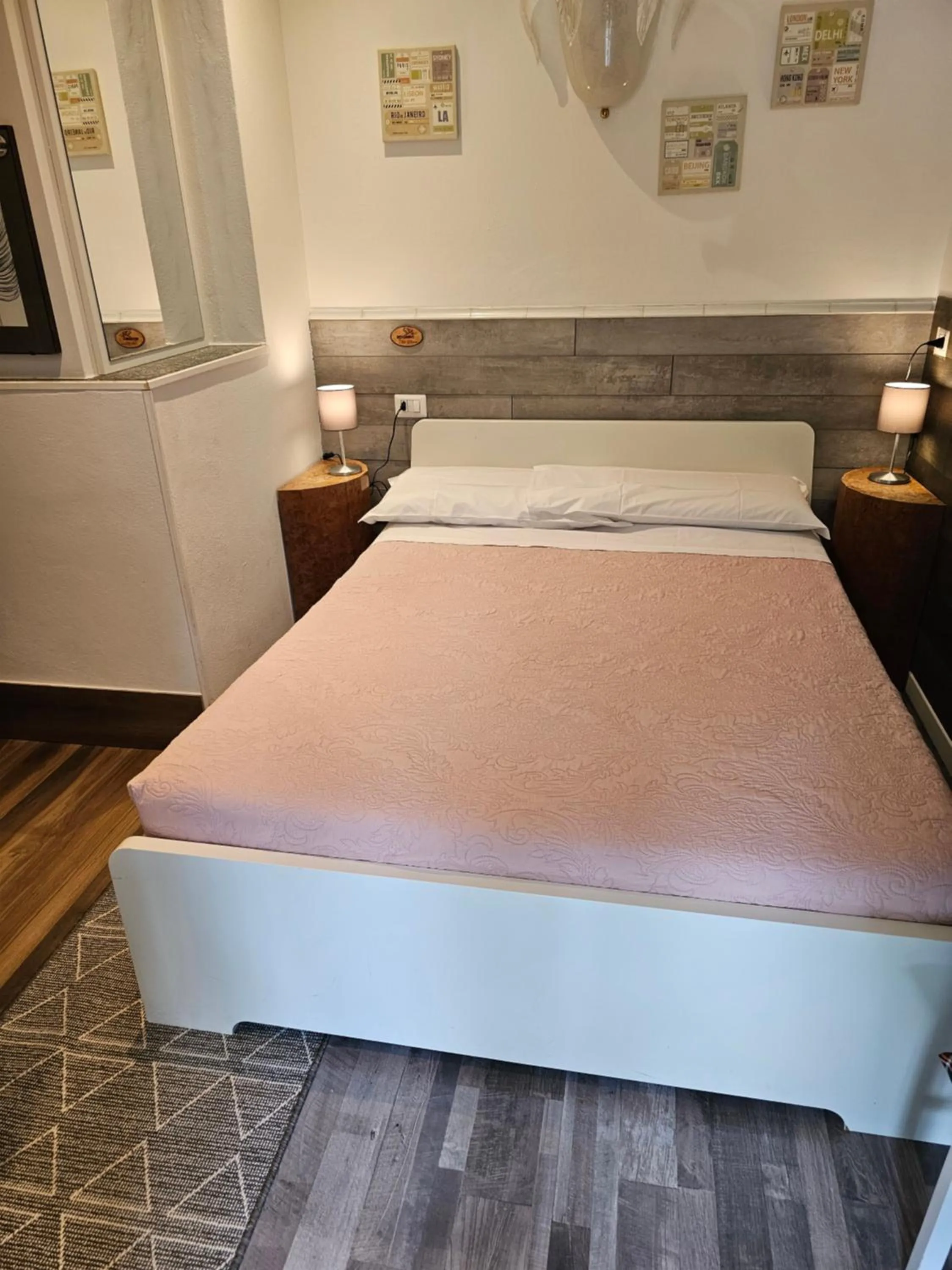 Bed in Victoria Royal Garden