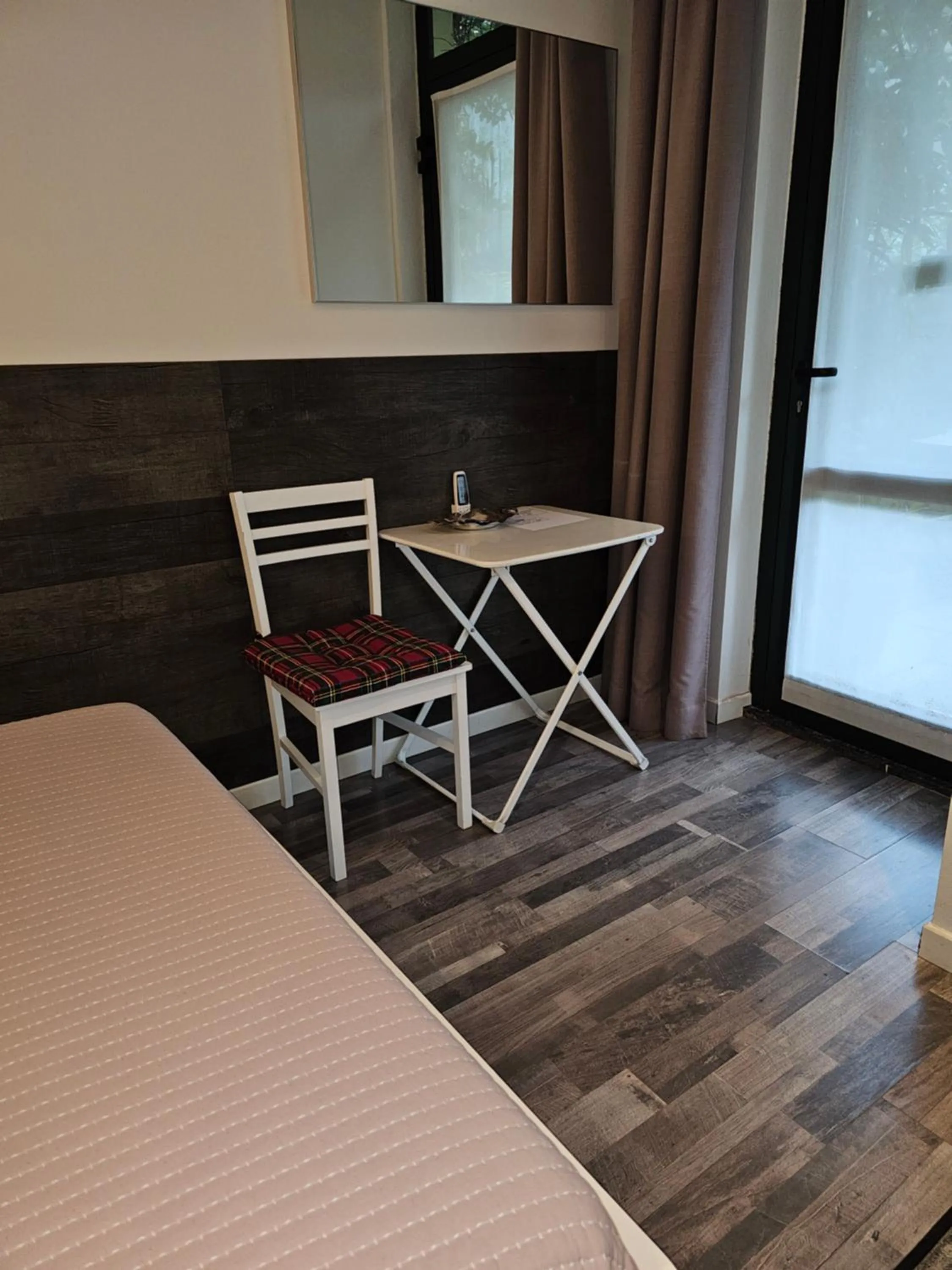 Bed in Victoria Royal Garden