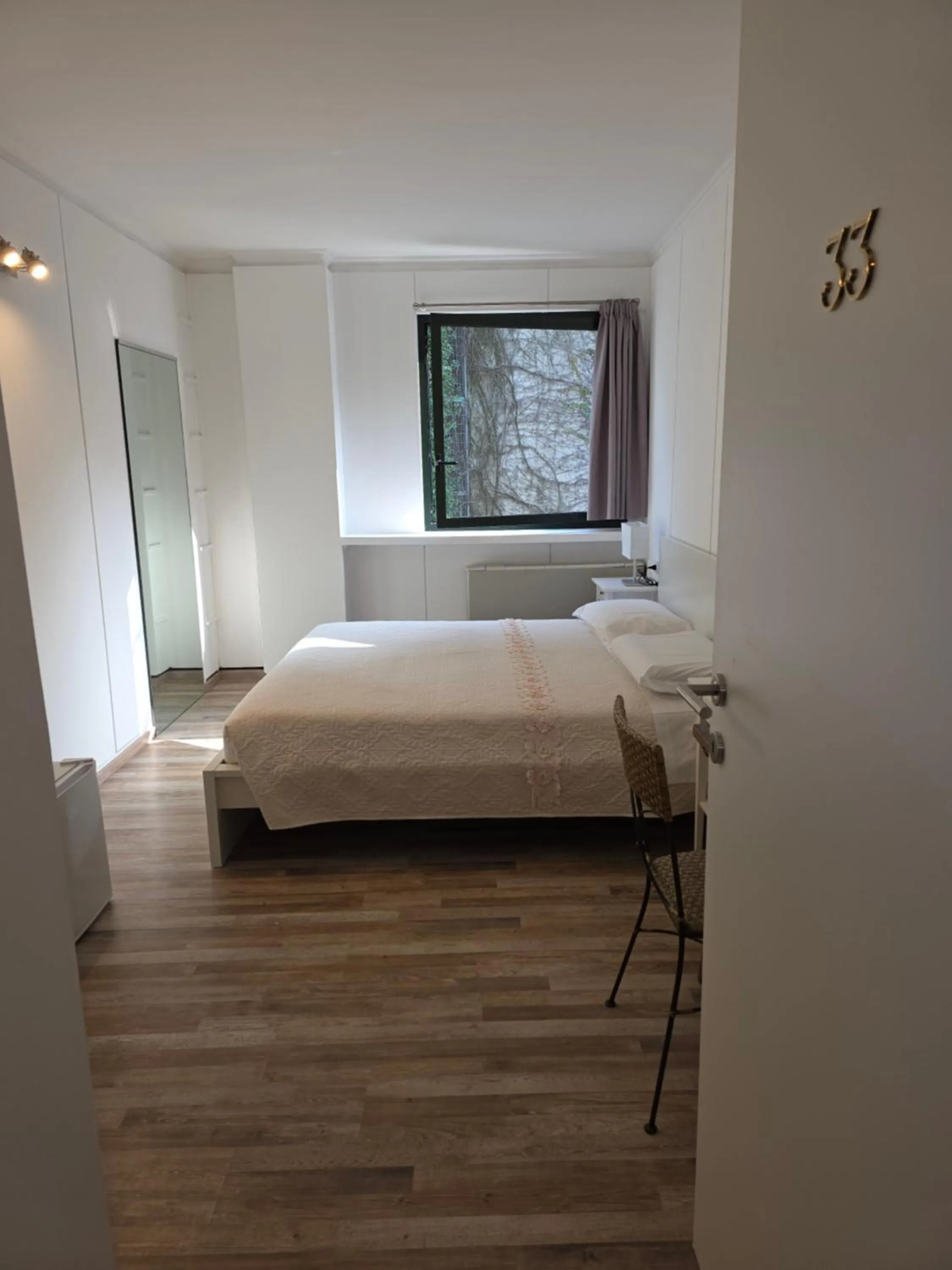 Bed in Victoria Royal Garden