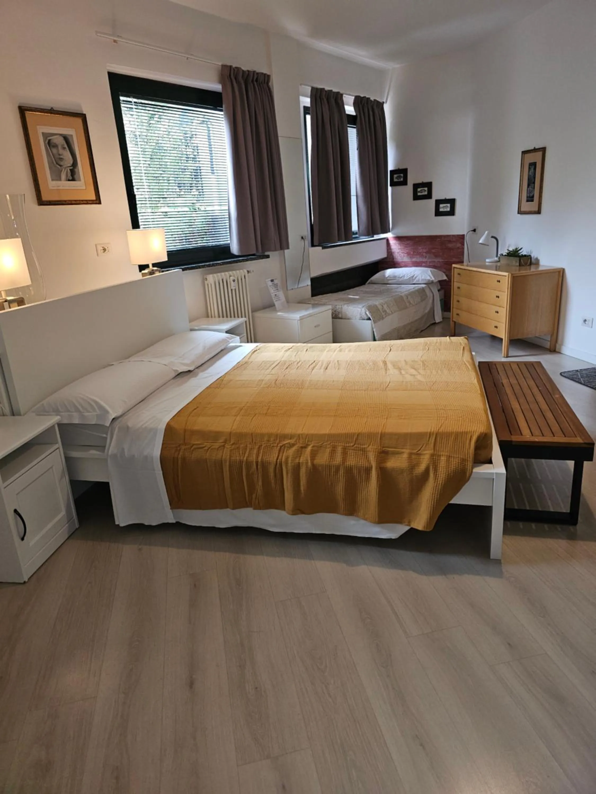 Bed in Victoria Royal Garden