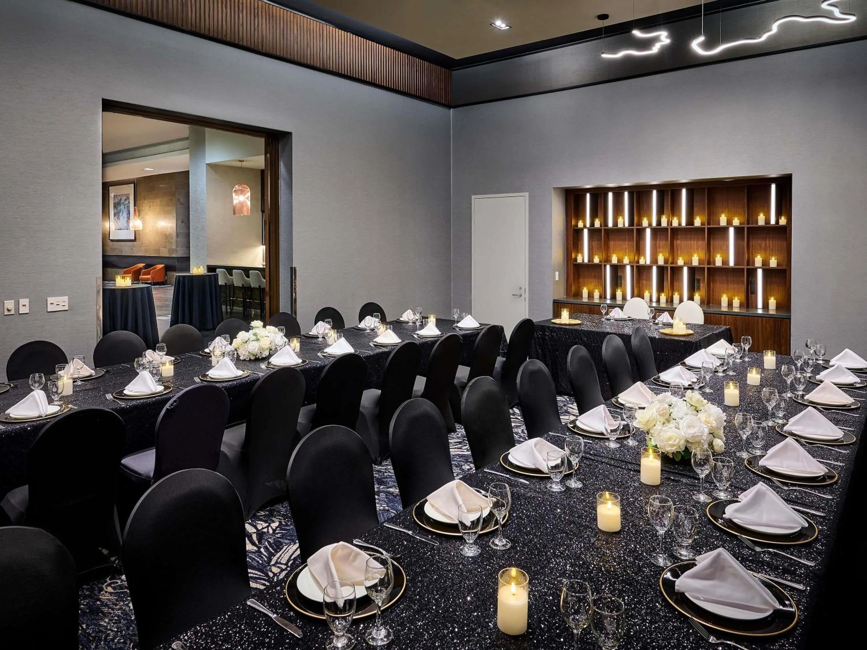 Meeting/conference room in Novotel Toronto Vaughan Centre