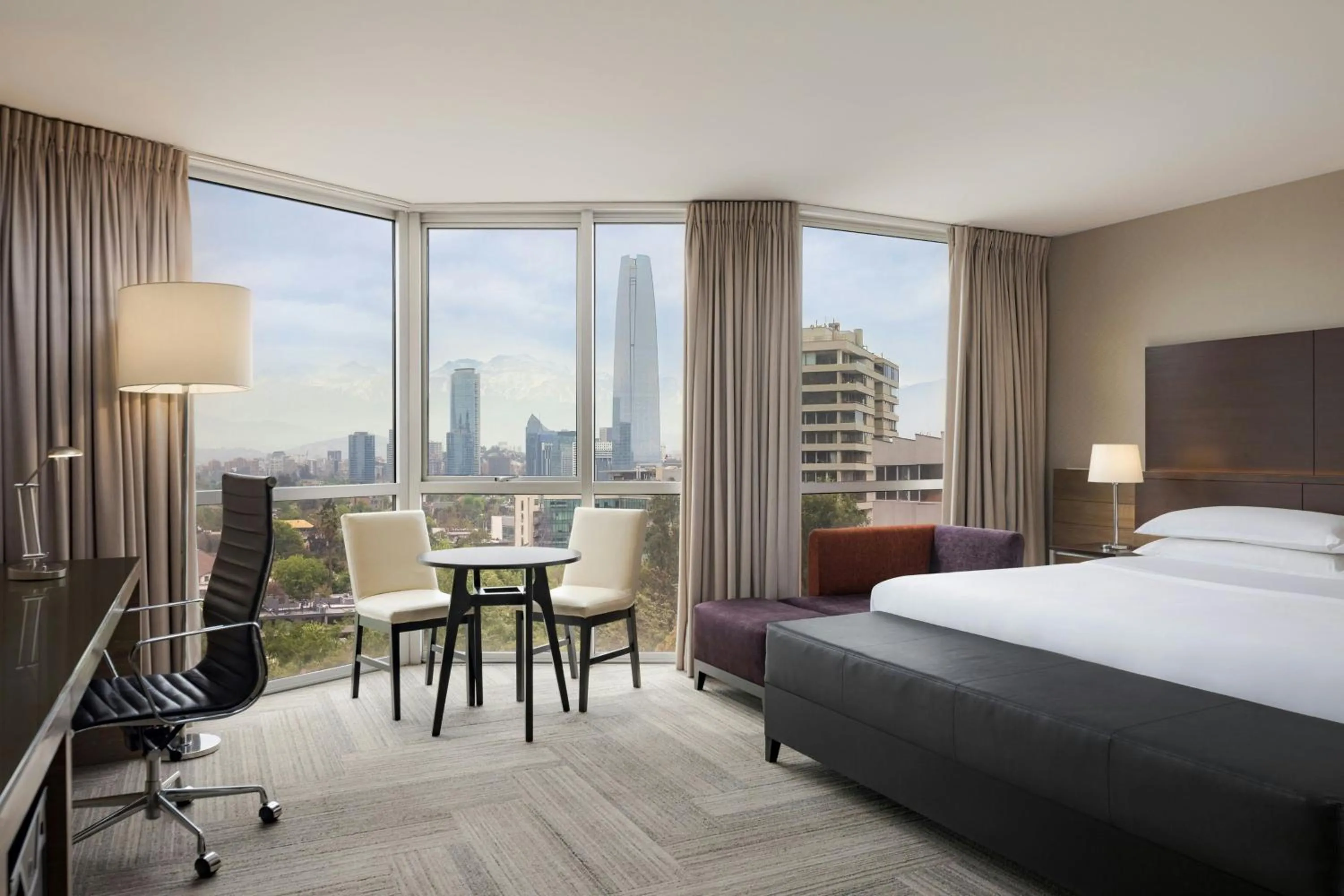 Photo of the whole room, Bed in Sheraton Santiago Hotel & Convention Center