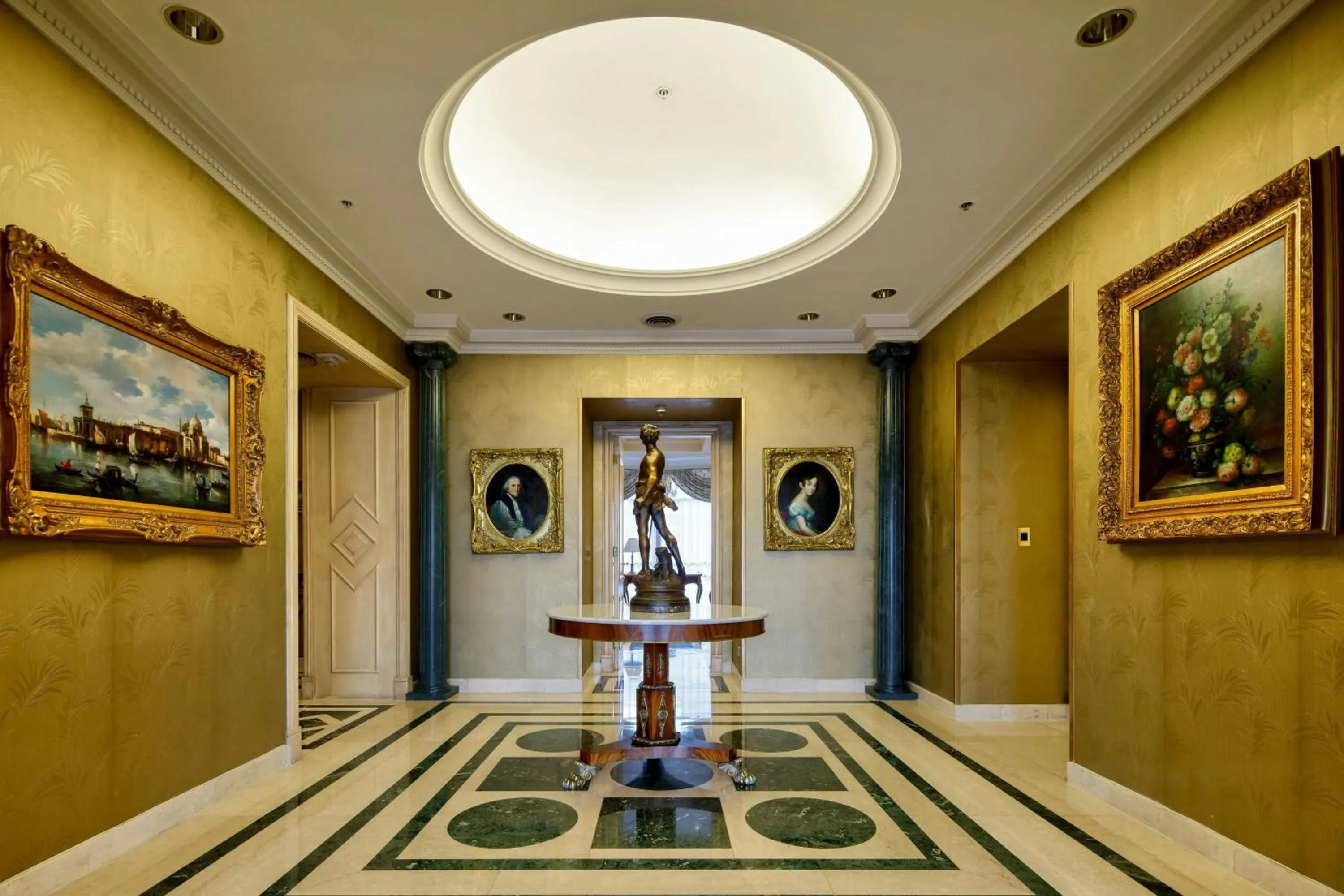 Photo of the whole room in Sheraton Santiago Hotel & Convention Center