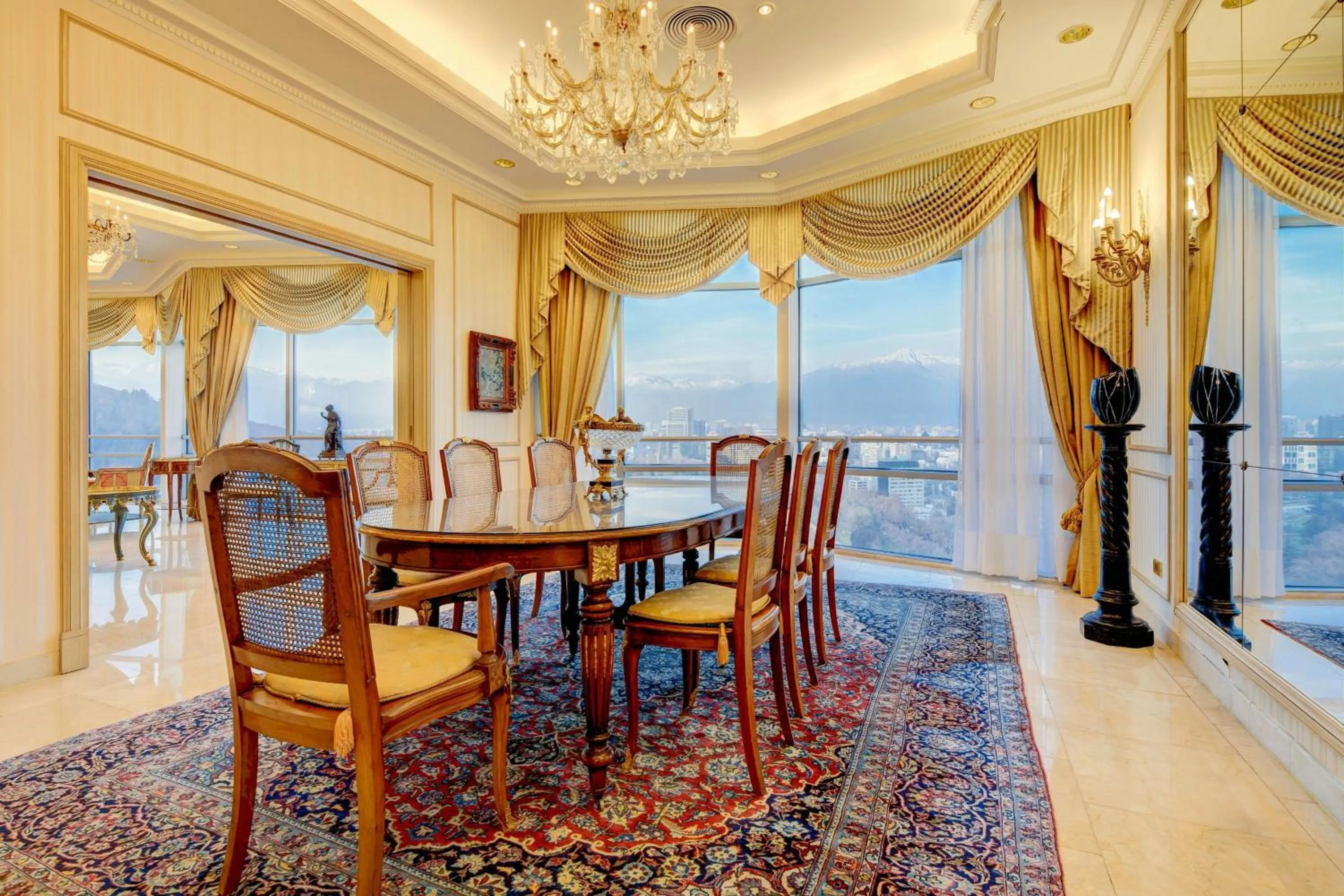 Photo of the whole room in Sheraton Santiago Hotel & Convention Center