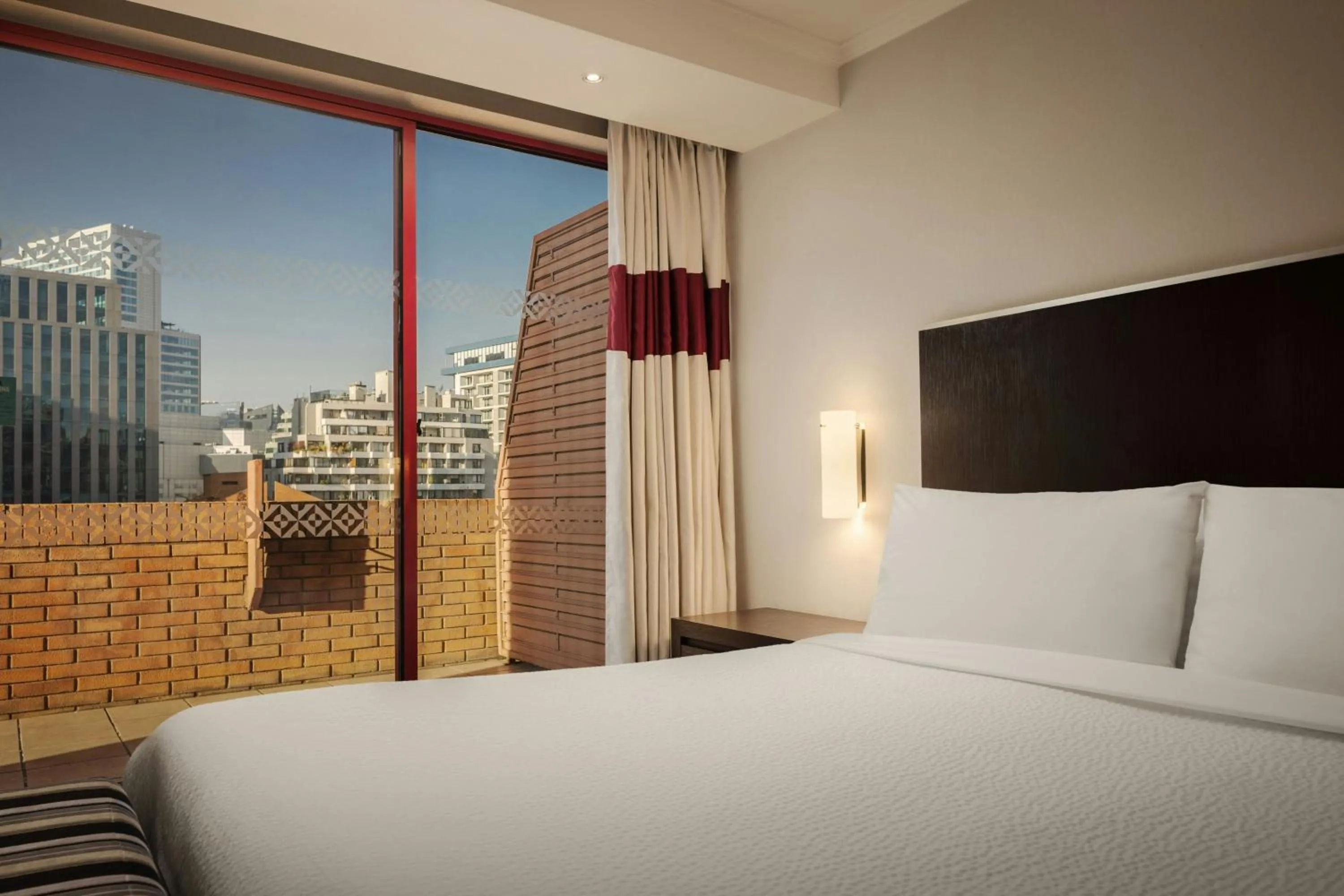 Bedroom, Bed in Four Points by Sheraton Santiago