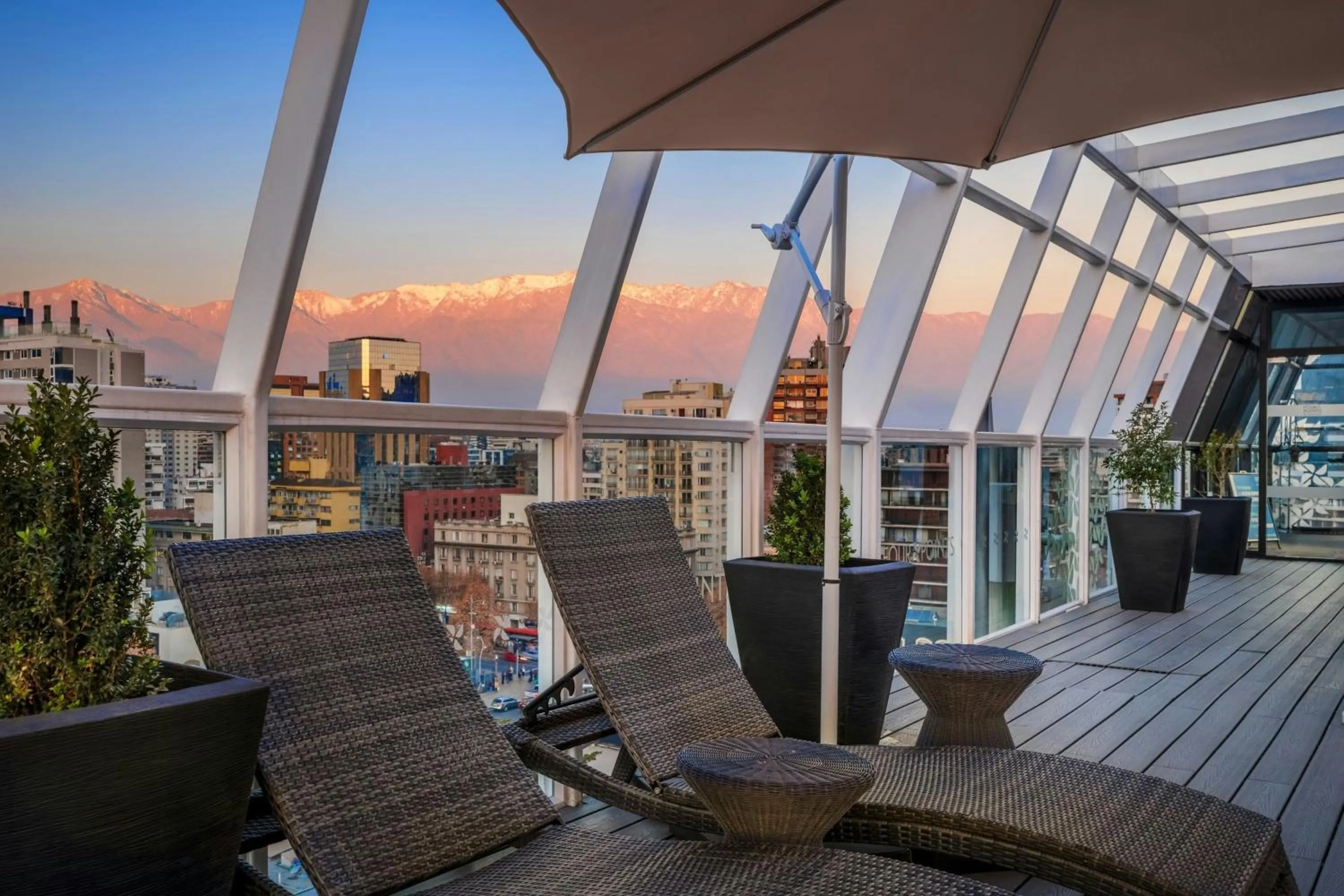 Swimming pool in Four Points by Sheraton Santiago