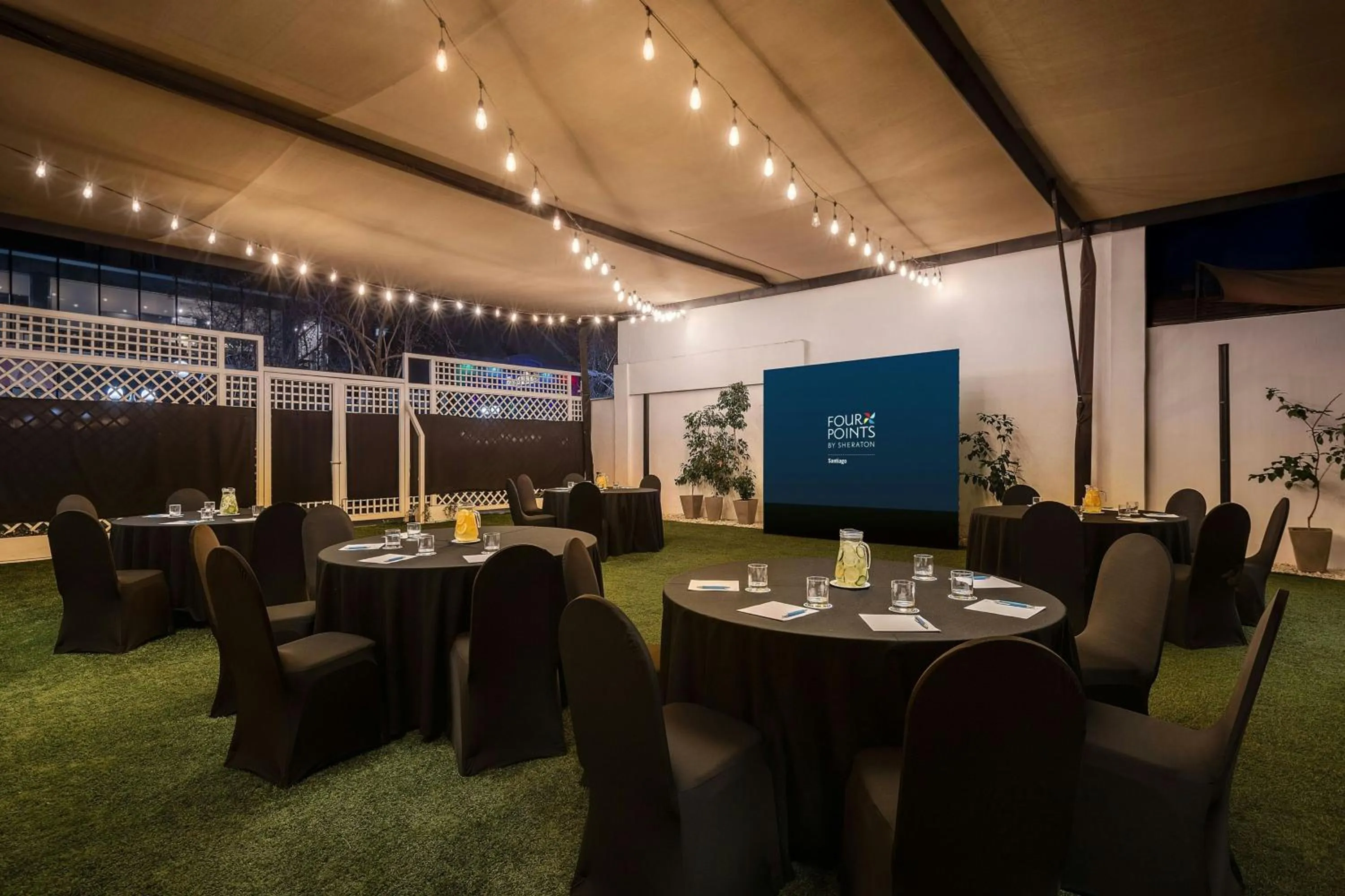 Banquet/Function facilities in Four Points by Sheraton Santiago