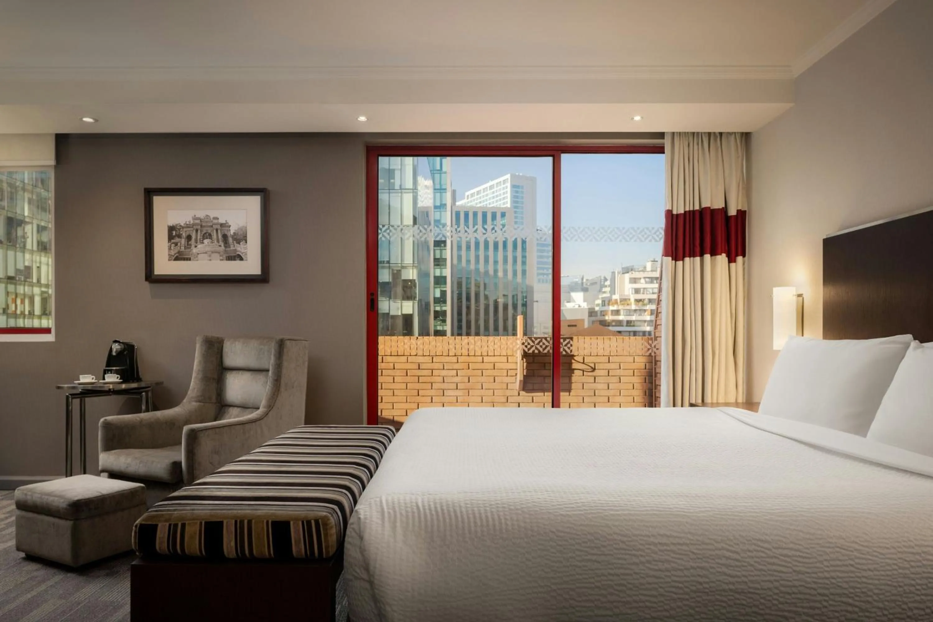 Bedroom, Bed in Four Points by Sheraton Santiago