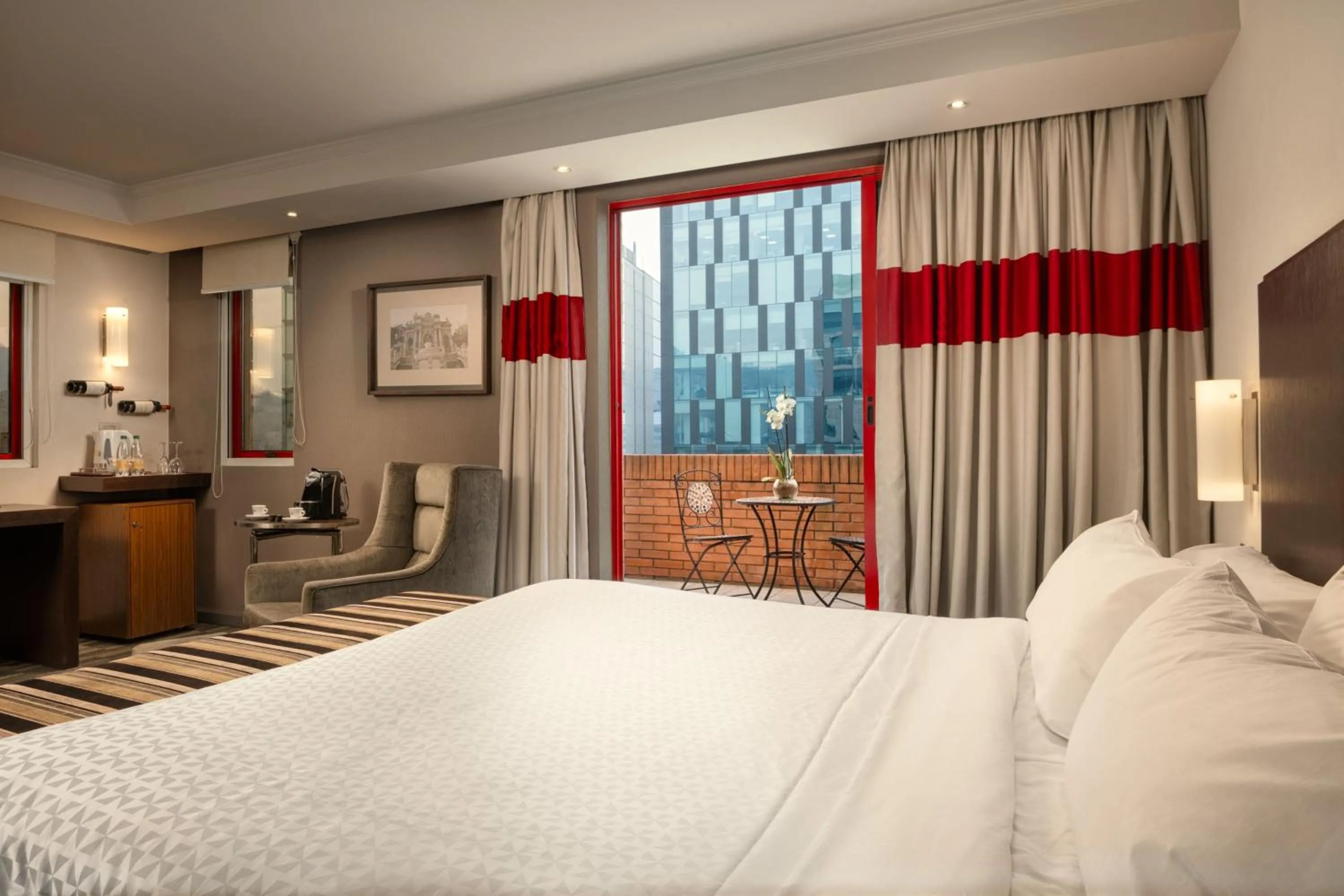 Bedroom, Bed in Four Points by Sheraton Santiago