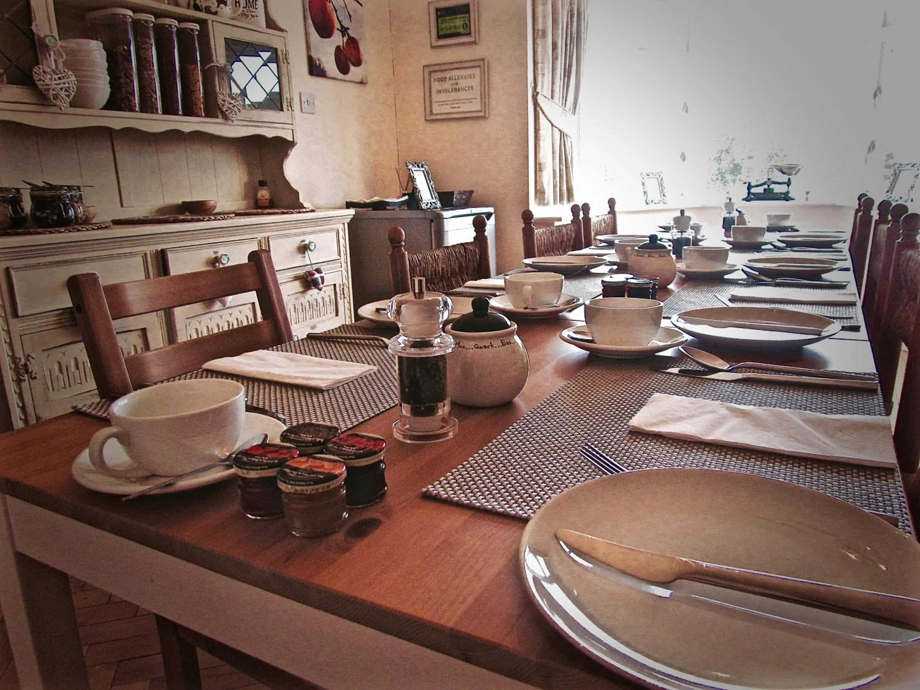 Continental breakfast in The Moorhead Bed & Breakfast