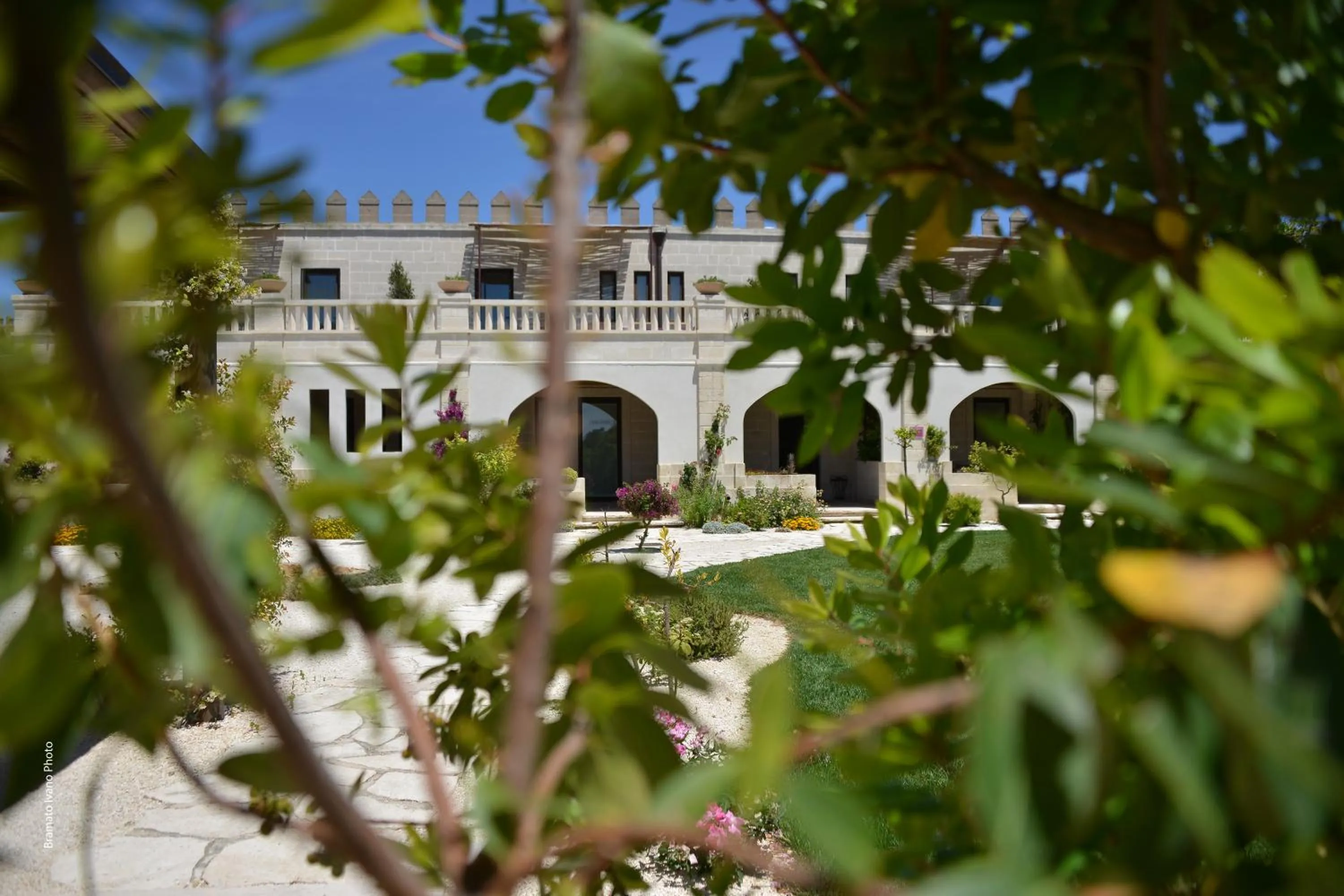 Facade/entrance in Le Scuderie - Castello Monaci