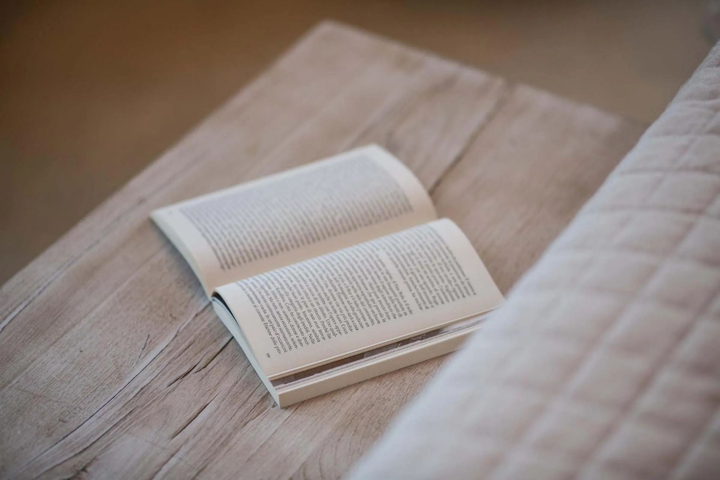 Decorative detail in Le Scuderie - Castello Monaci