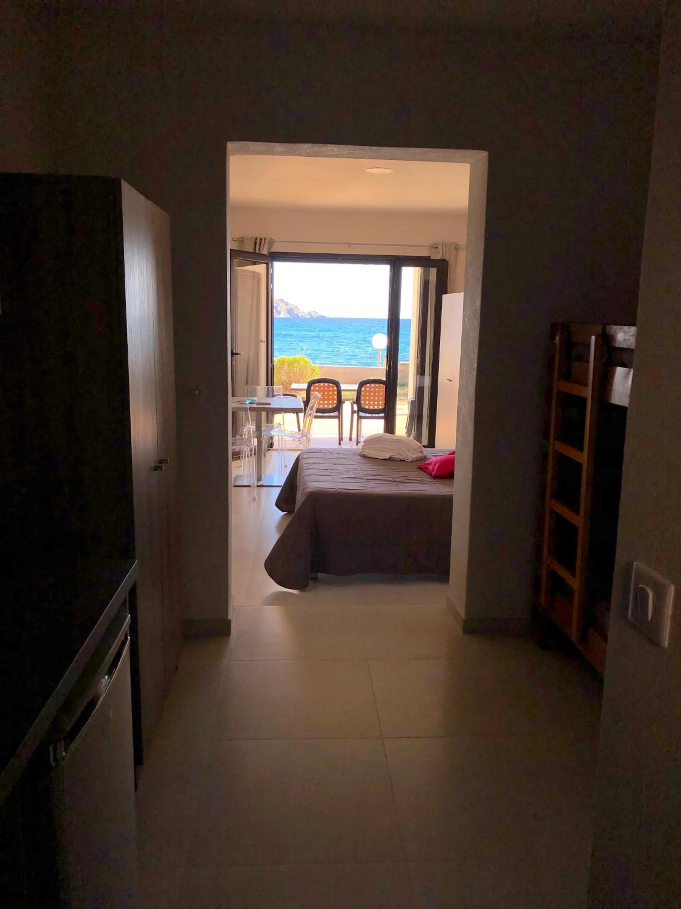 Bedroom, Bed in Hôtel et Résidence Ta Kladia - Omigna