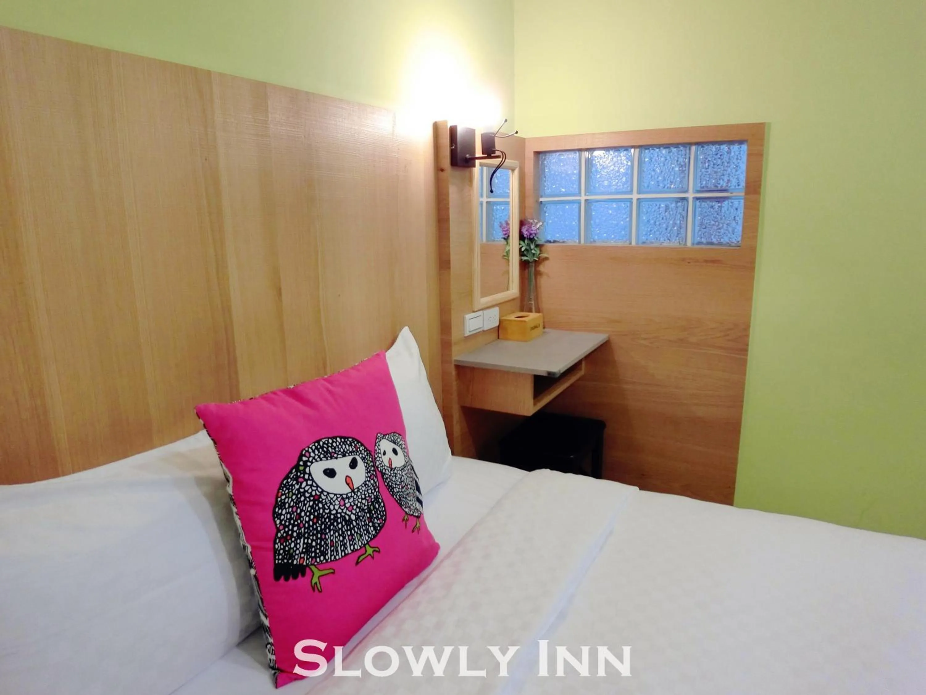 Bed in Slowly inn