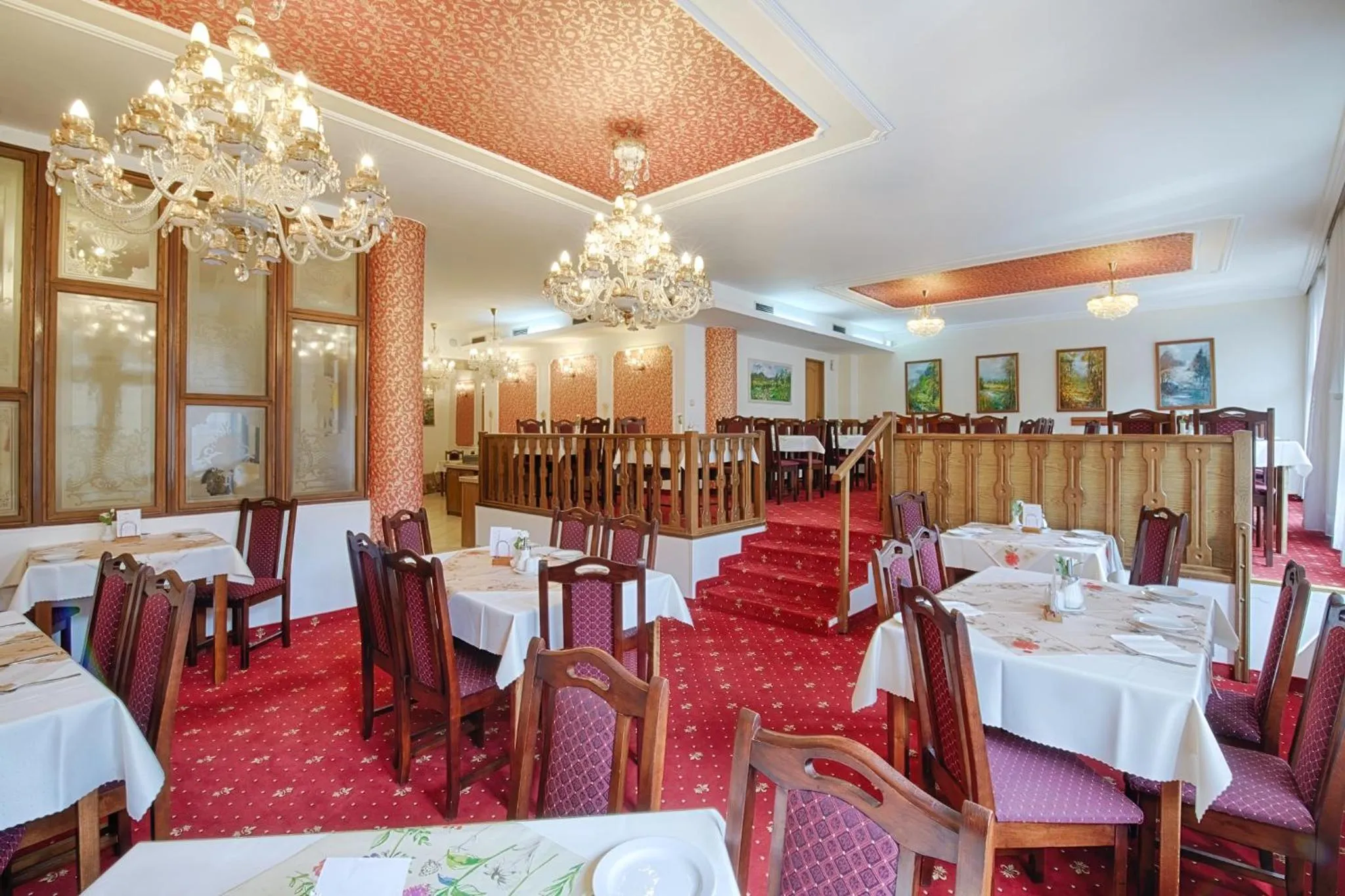 Restaurant/places to eat in LD Morava