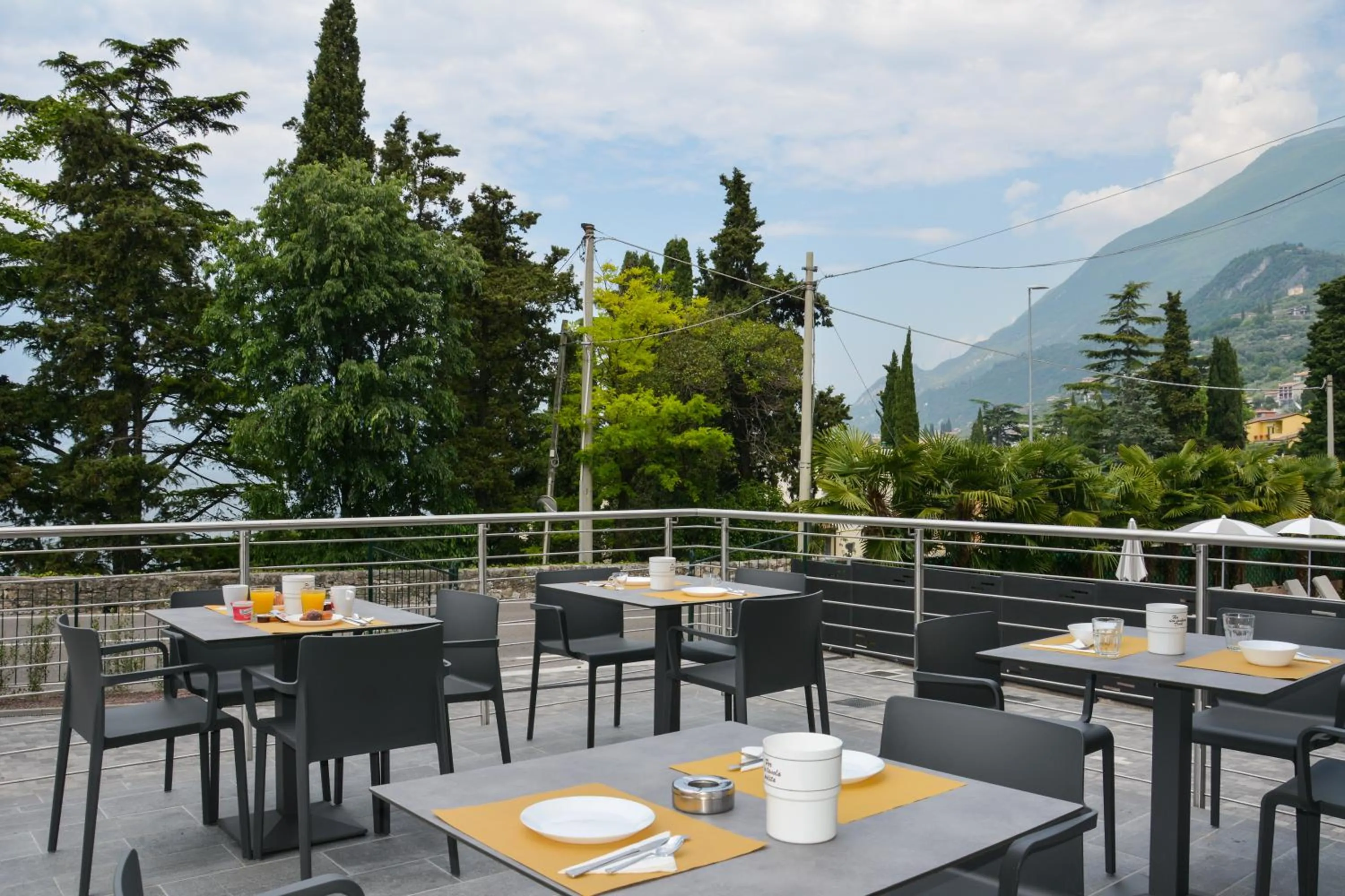 Breakfast in Hotel Stella Alpina