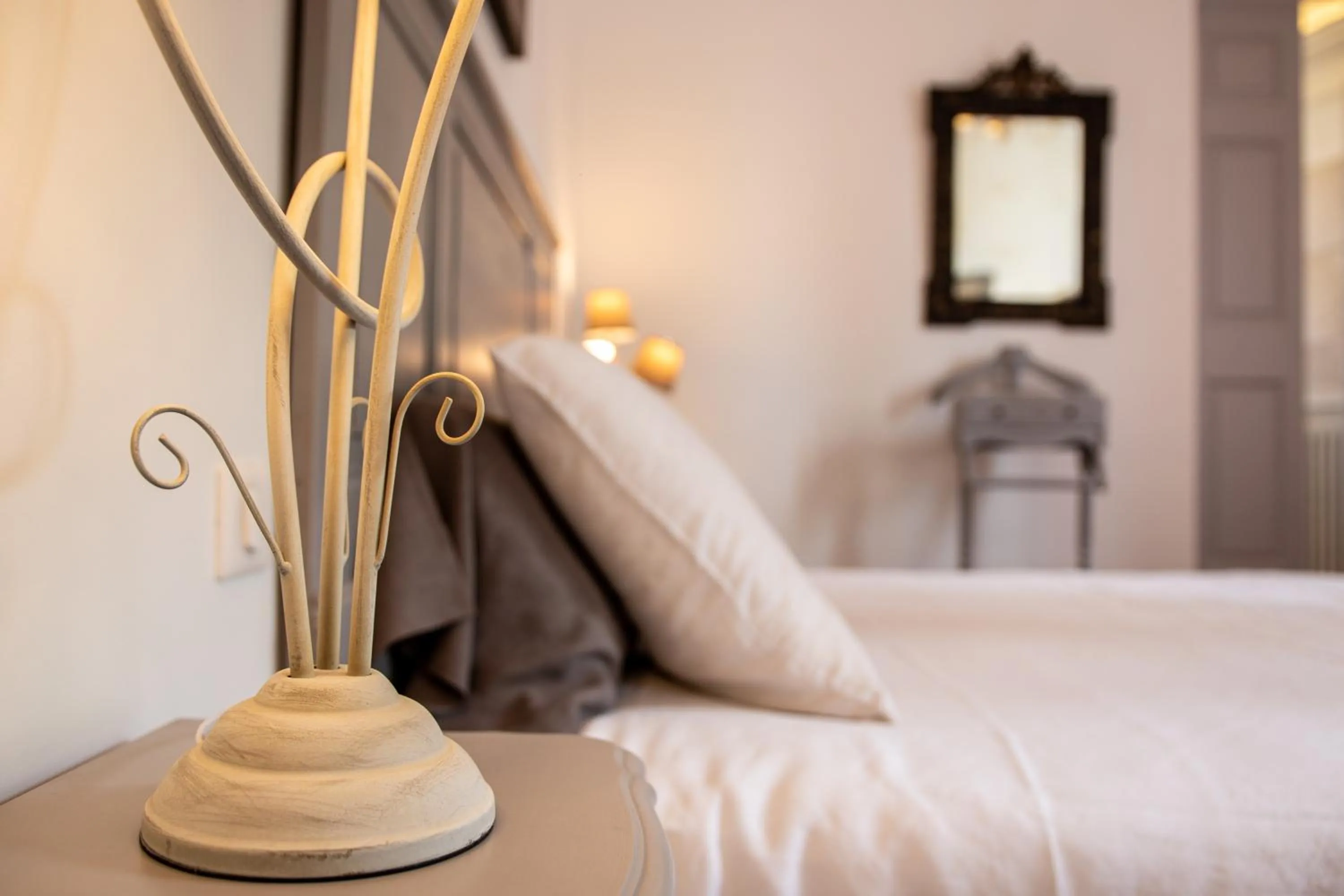 Decorative detail, Bed in Le Jardin de Mazan