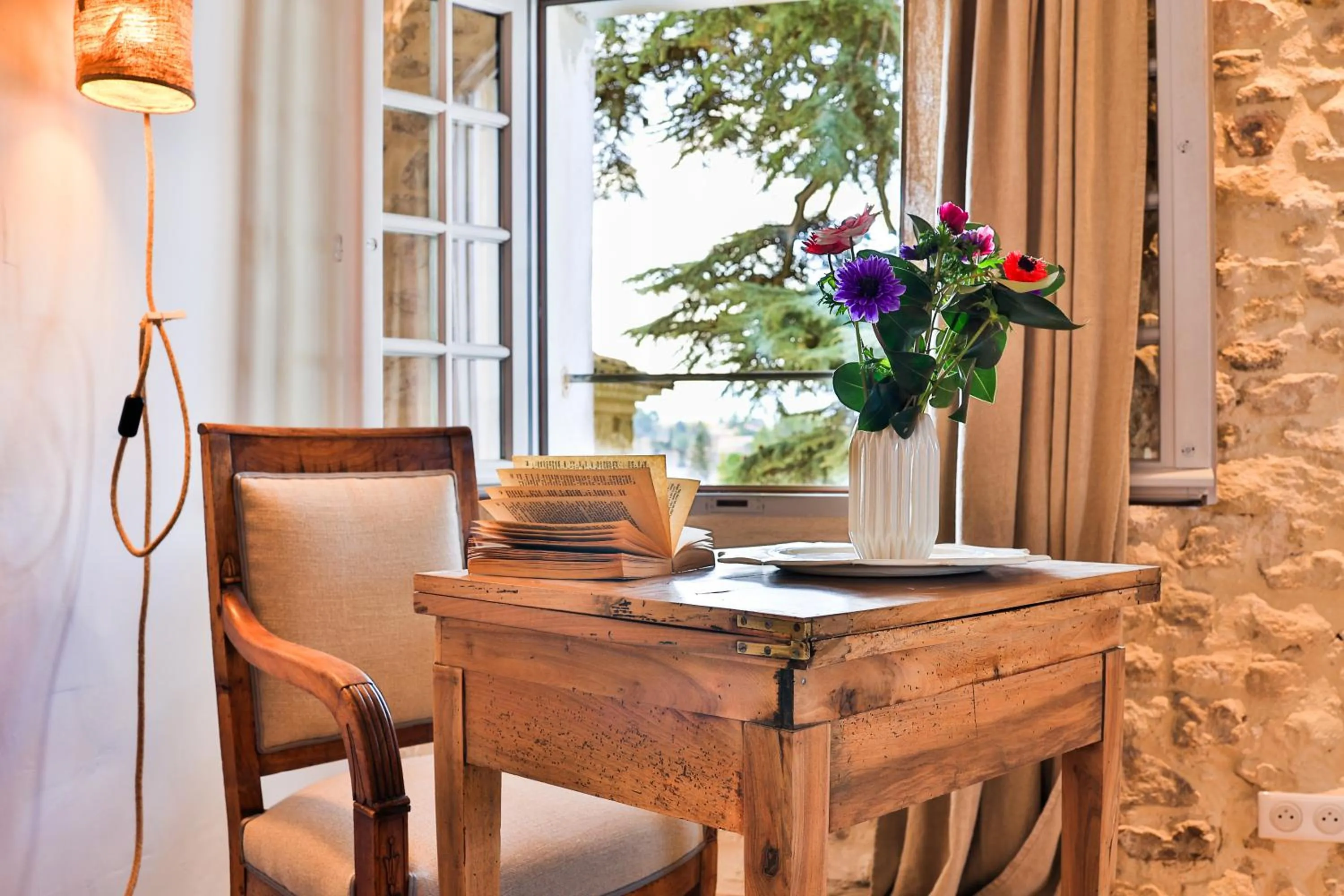 Bedroom in Le Jardin de Mazan