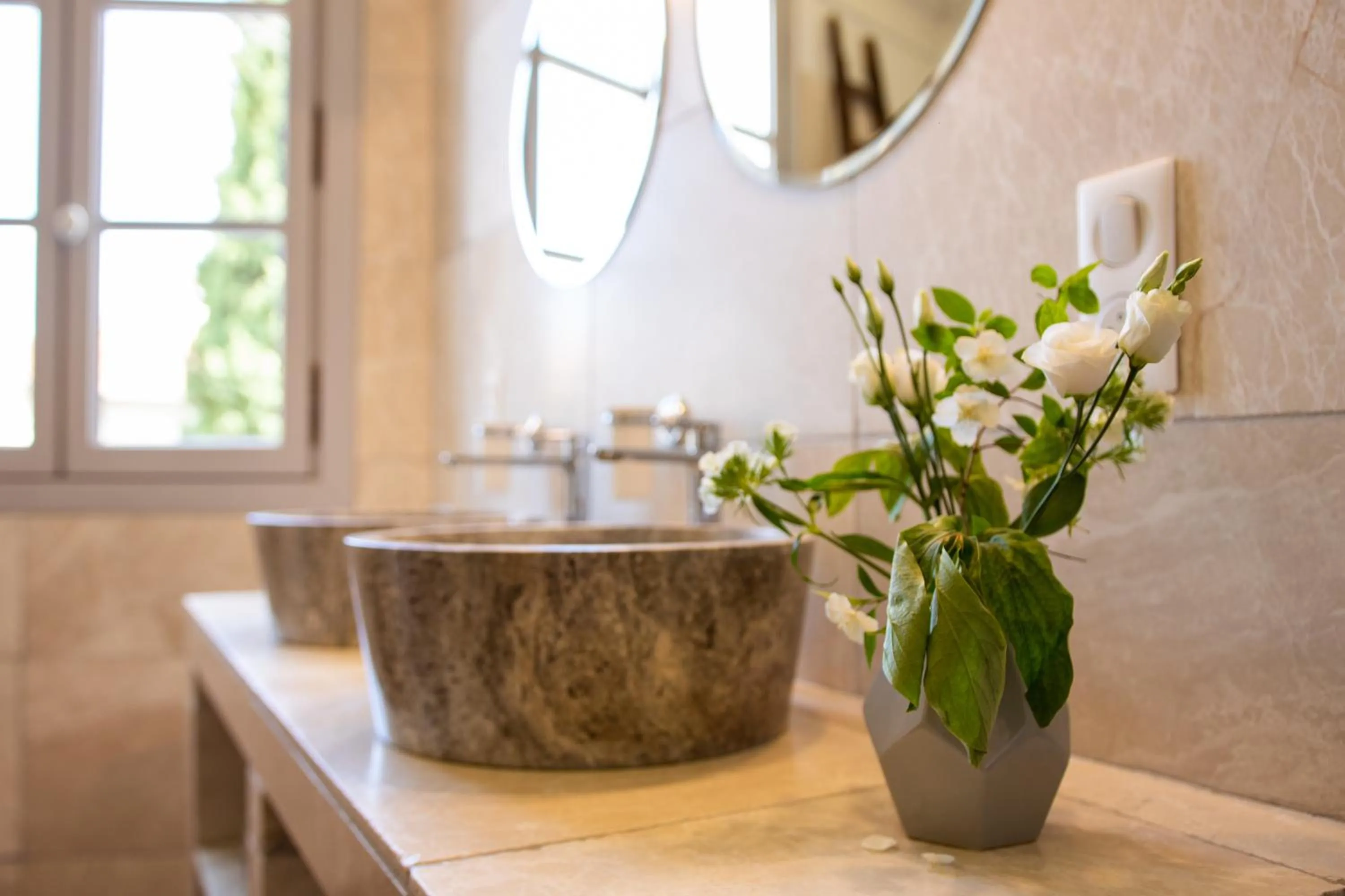 Bathroom in Le Jardin de Mazan