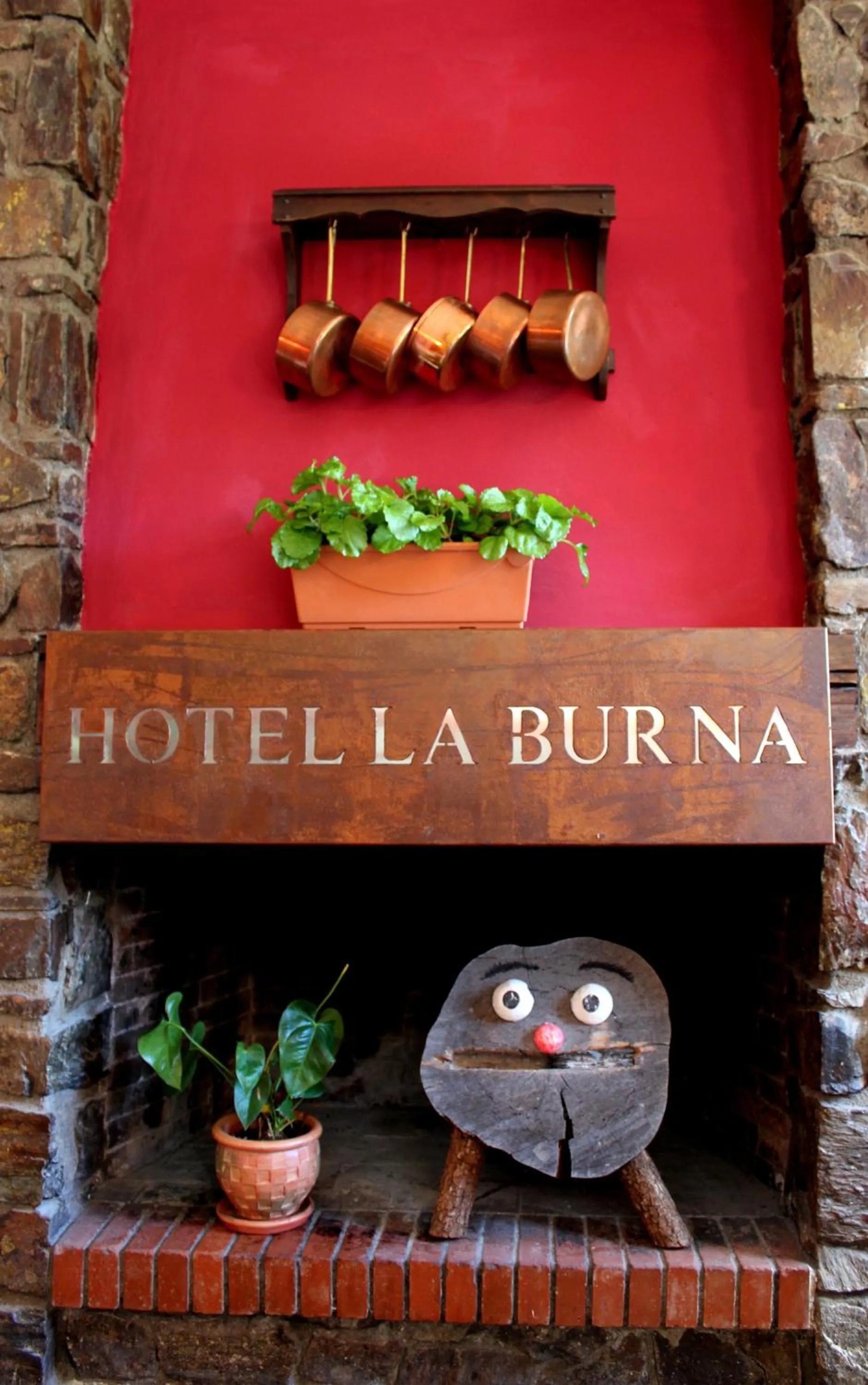 Property logo or sign in Hotel La Burna Panoràmic