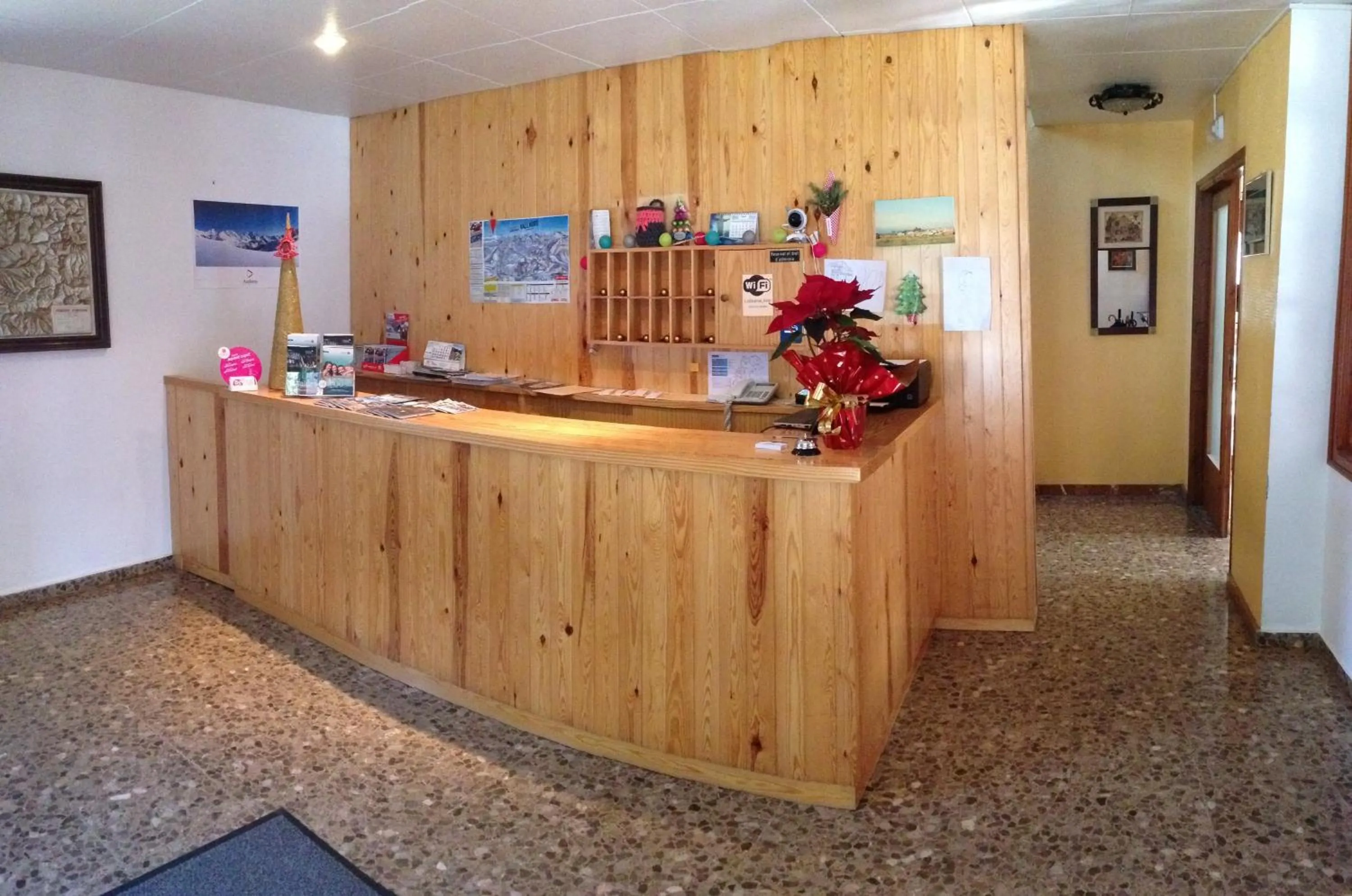 Lobby or reception in Hotel La Burna Panoràmic