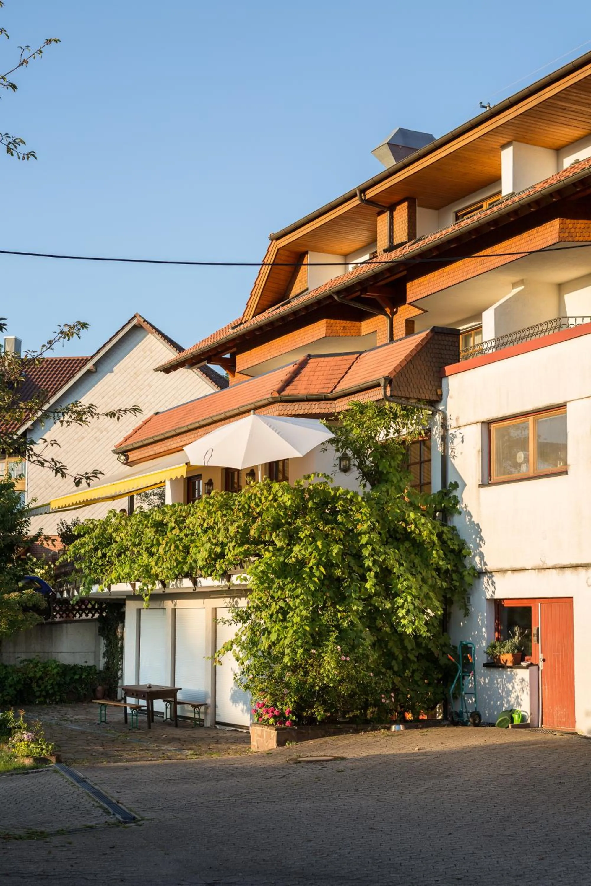 Property building in Hotel Restaurant Vinothek LAMM