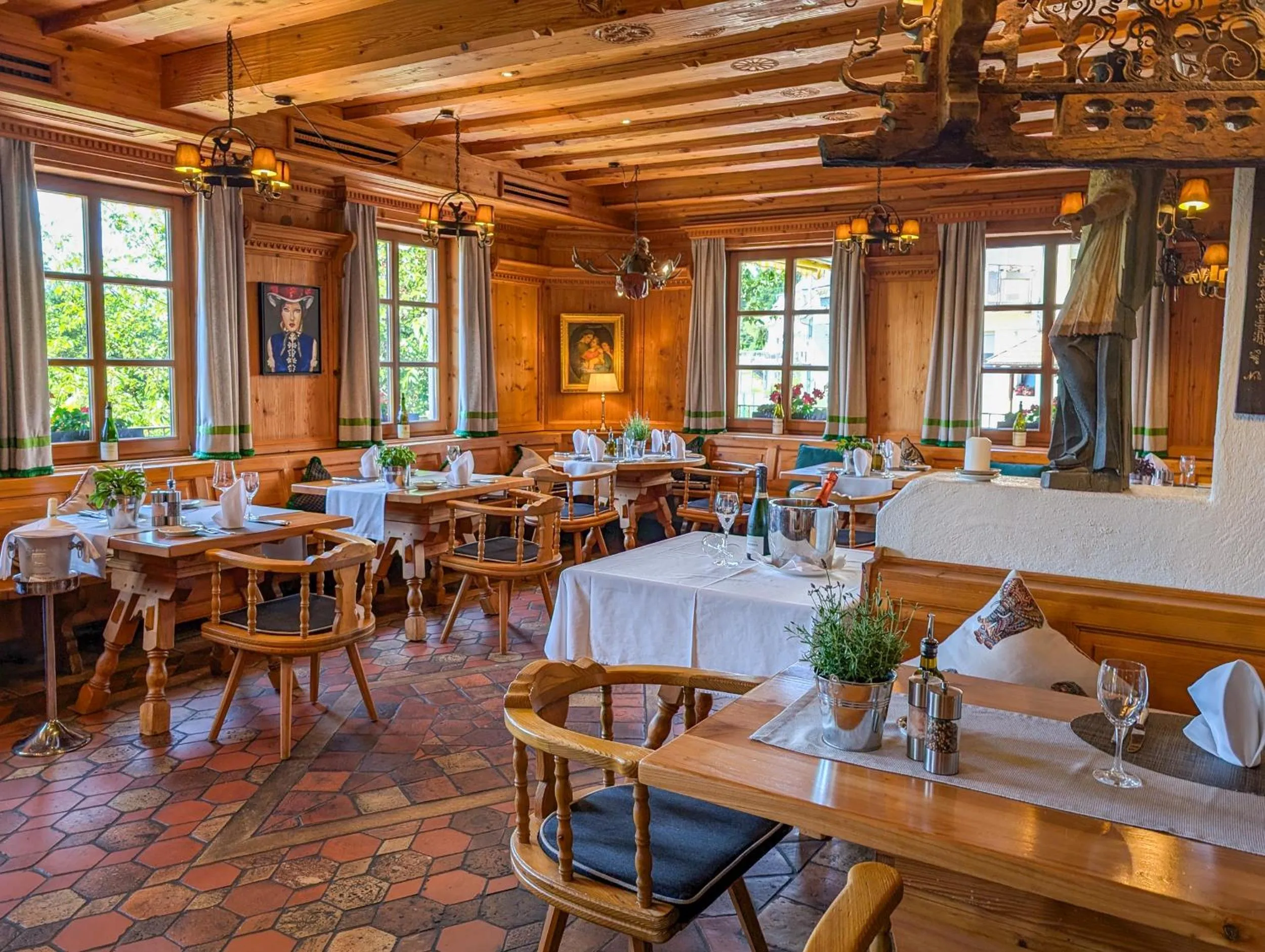 Restaurant/places to eat in Hotel Restaurant Vinothek LAMM