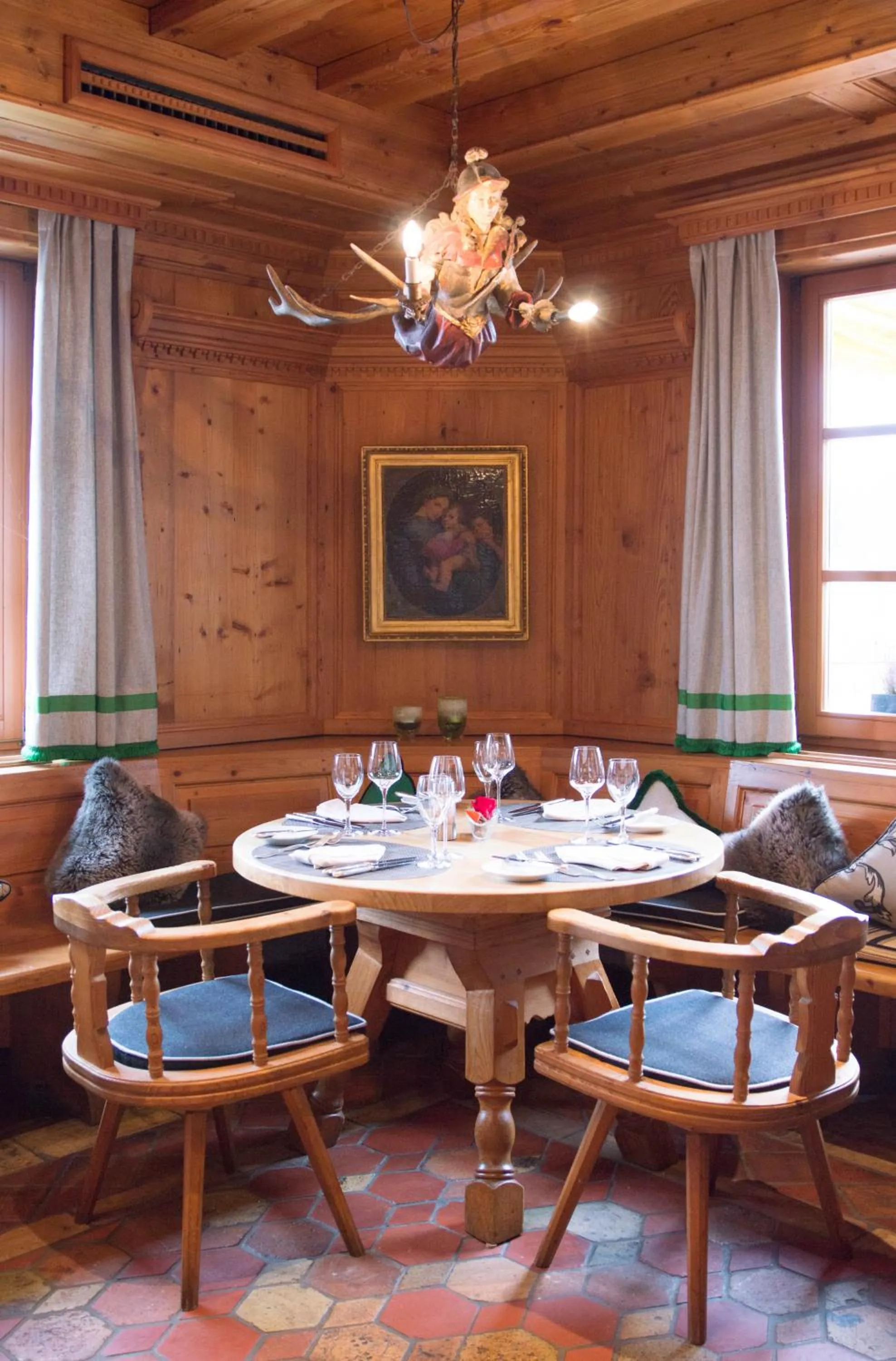 Restaurant/places to eat in Hotel Restaurant Vinothek LAMM