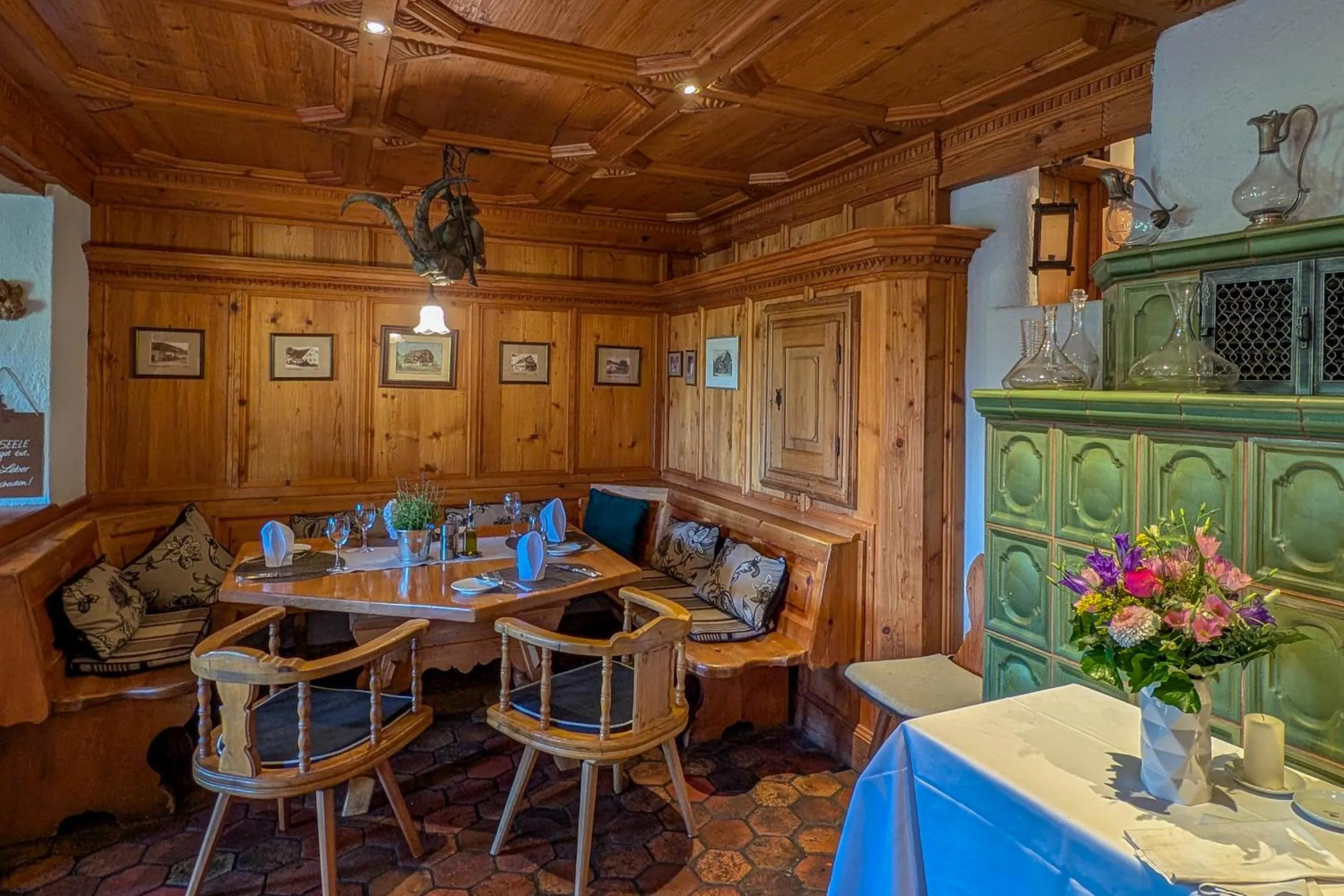 Restaurant/places to eat in Hotel Restaurant Vinothek LAMM