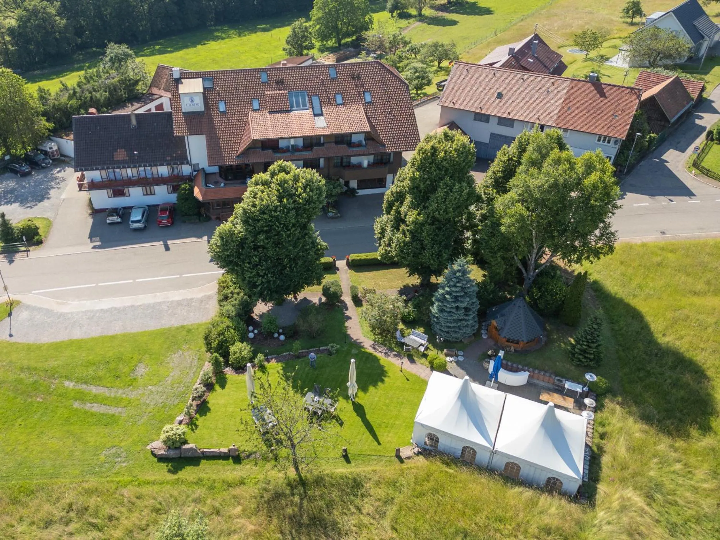 Property building in Hotel Restaurant Vinothek LAMM