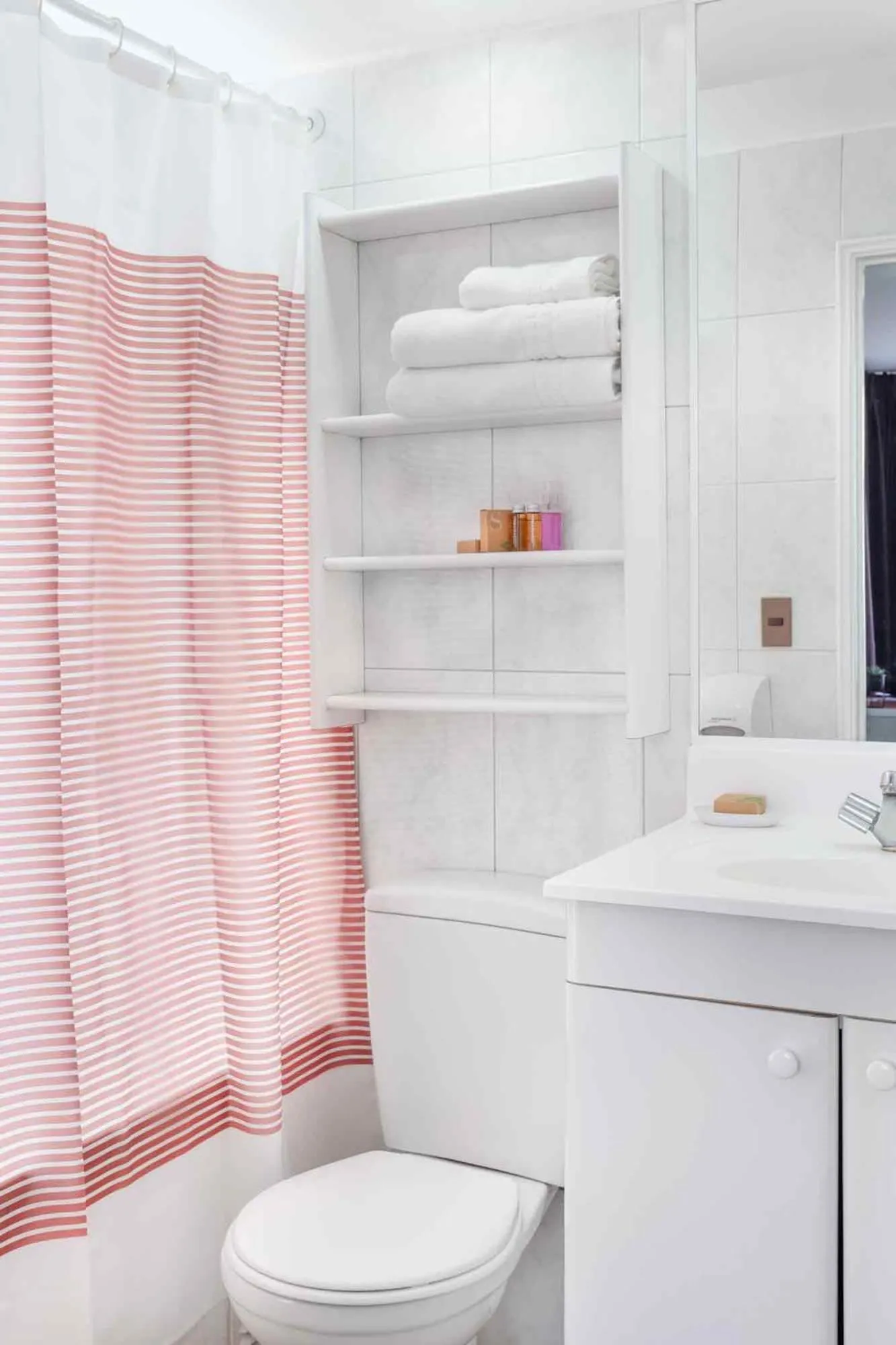 Bathroom in Santa Magdalena Apartments