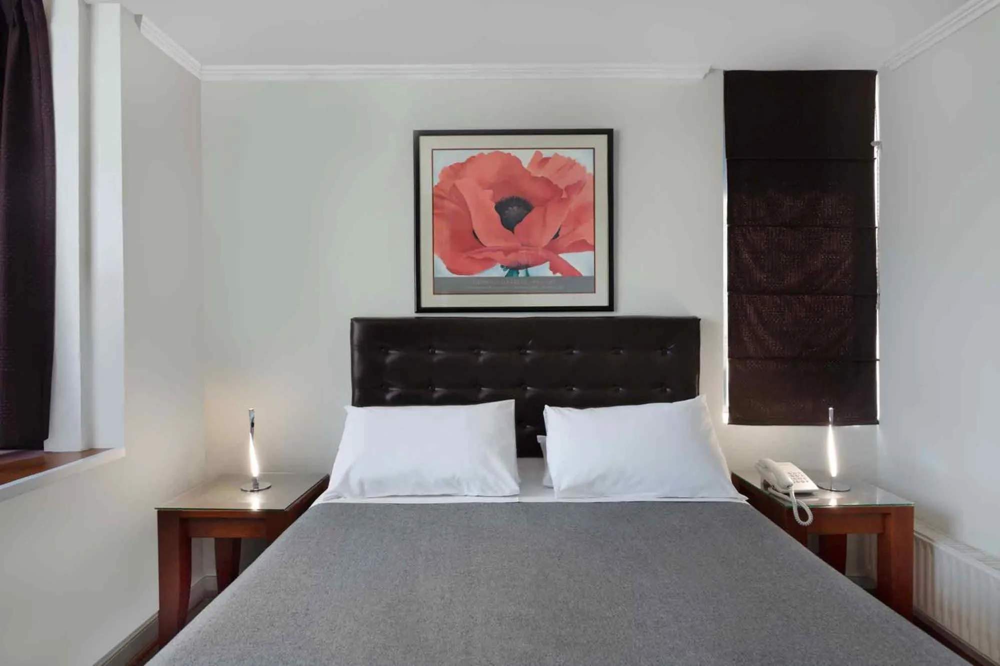 Bed in Santa Magdalena Apartments