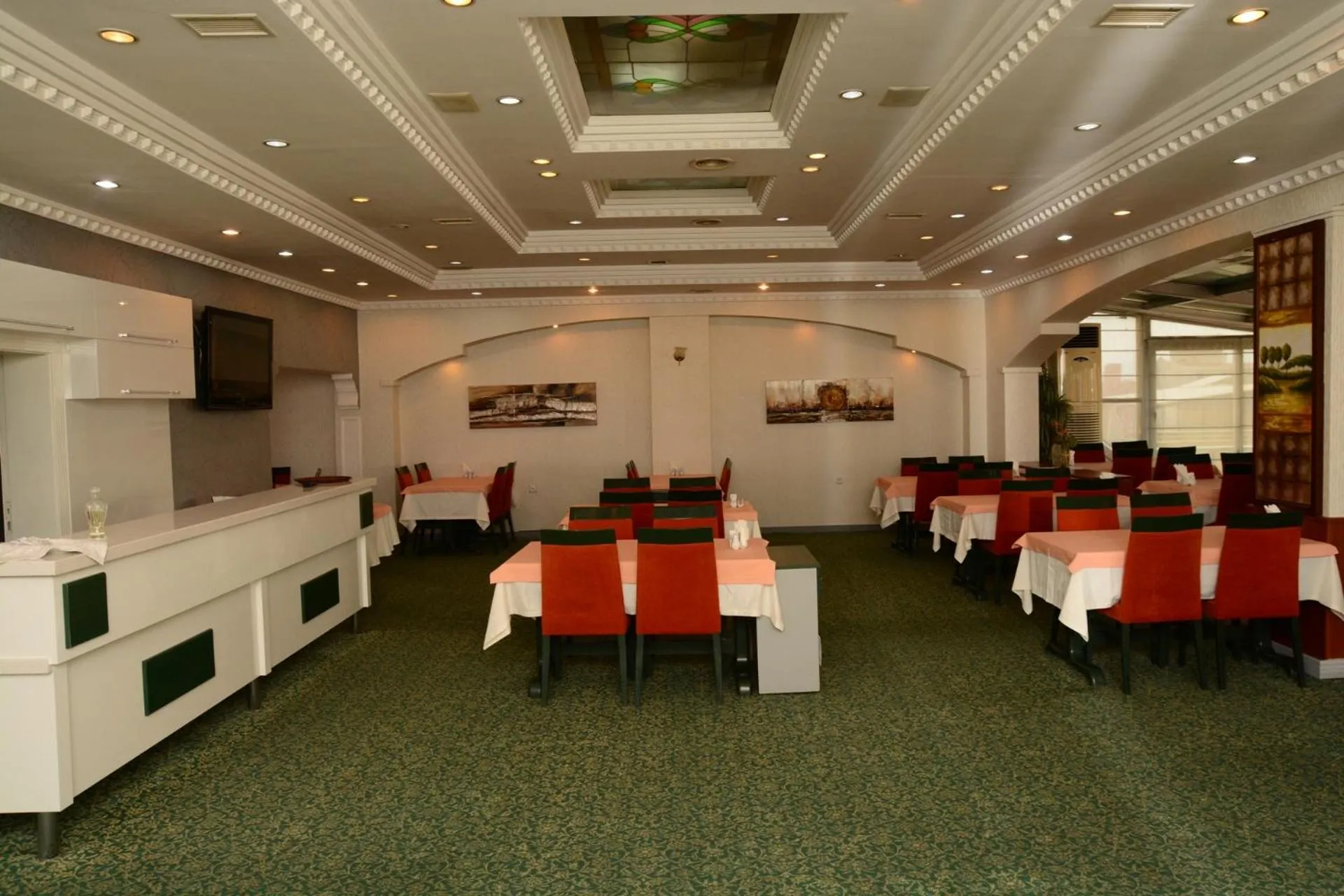 Restaurant/places to eat in Turk Inn Uzcan Hotel