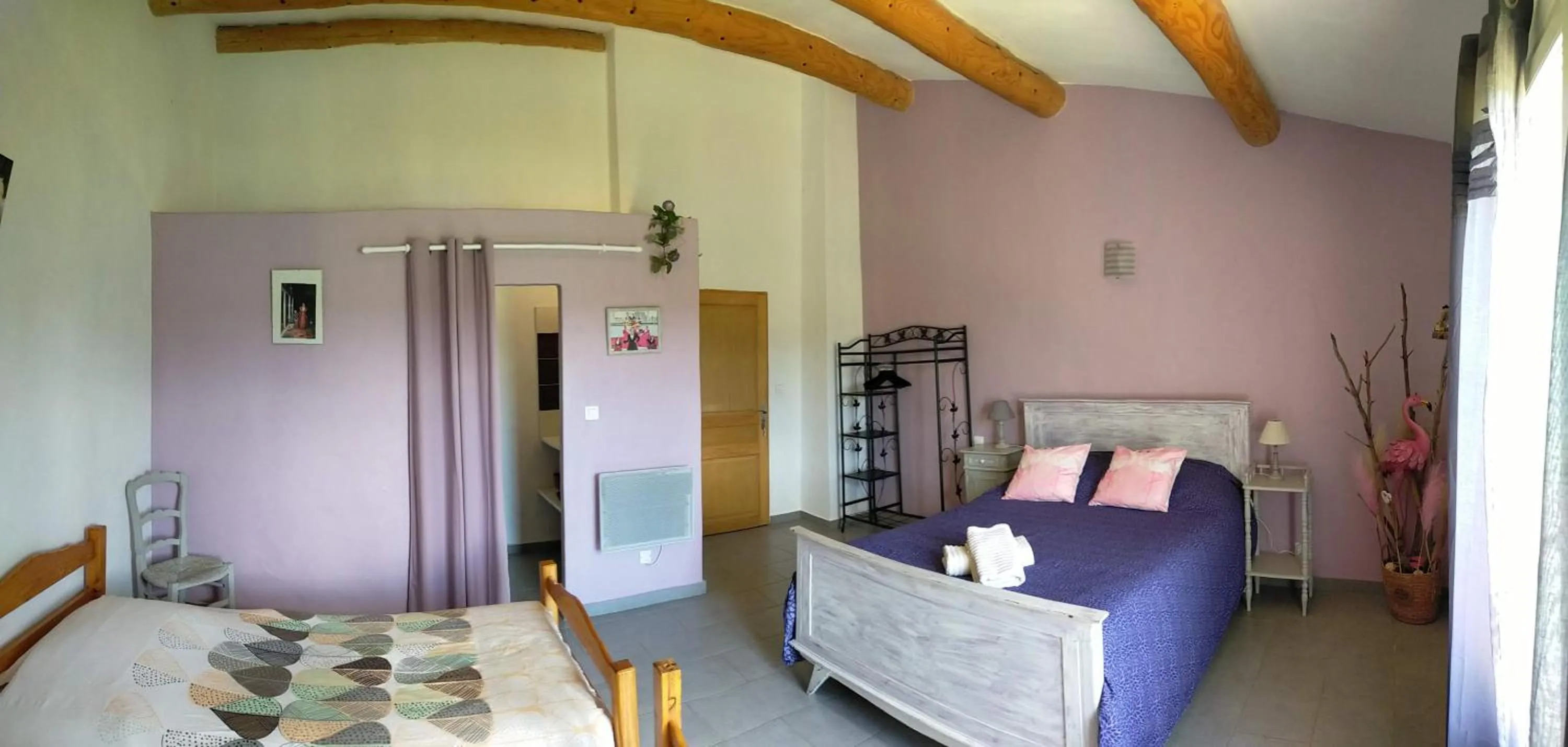 Photo of the whole room, Bed in La Sarriette - Chambres d'hôtes et gîte d'étape à Eygalières