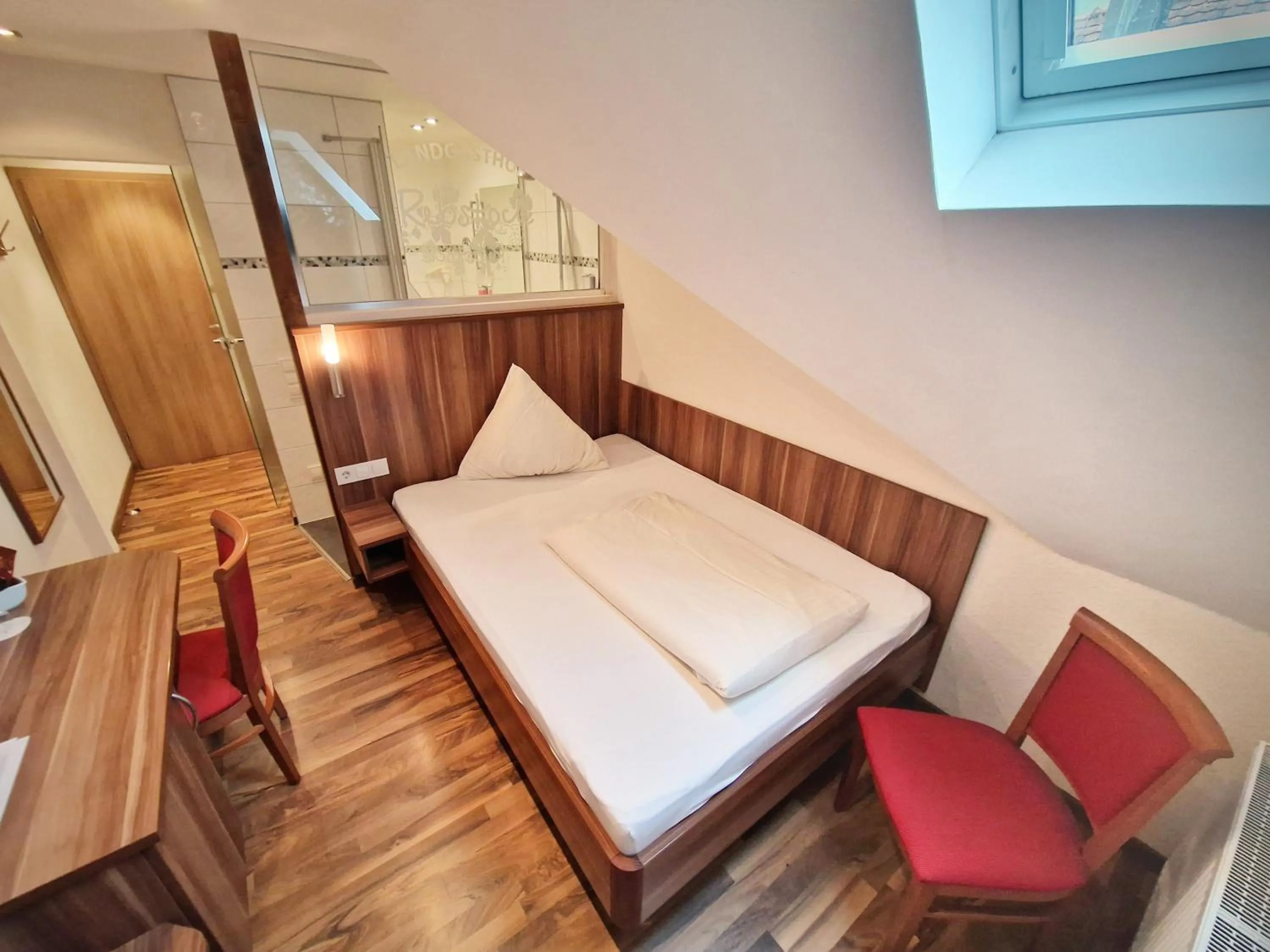 Bed in Landgasthof Rebstock